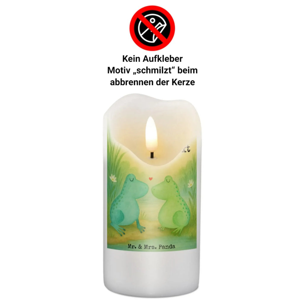 Personalisierte Kerze Frosch Liebe Design Votivkerze Mit Wunschname, Laternenkerze Mit Namensdruck, Kerze Mit Spruch Und Namen, Gedenkkerze Mit Namen, Blockkerze Mit Namensdruck, Tischkerze Mit Namensdruck, Duftkerze Mit Namen, Streukerze Mit Namensdruck, Handgegossene Kerze Mit Namen, Bienenwachskerze Mit Wunschname, Grabkerze Mit Namensgravur, Adventskerze Mit Wunschname, Bio-Kerze Mit Wunschname, Fair-Trade-Kerze Mit Namensgravur, Metall-Kerze Mit Namensgravur, Stearinkerze Mit Gravur, Glas-Kerze Mit Wunschname, Weihnachtskerze Mit Namensgravur, Outdoor-Kerze Mit Namensgravur, Holz-Kerze Mit Namen, Stumpenkerze Mit Namensgravur, Kommunionkerze Mit Namen, Andachtskerze Mit Namensgravur, Sojawachskerze Mit Namensdruck, Personalisierte Kerze, Gastgeschenk Kerze Mit Namen, Kerze Mit Namen, Kerze Für Hochzeit Mit Namensgravur, Handgemachte Kerze Mit Wunschname, Osterkerze Mit Namen, Gartenkerze Mit Namen, Taufekerze Mit Namensgravur, Teelicht Mit Namensdruck, Kerze Für Geburtstag Mit Wunschname, Kerze Mit Prägung Und Wunschname, LED-Kerze Mit Wunschname, Trauerkerze Mit Namen, Firmungskerze Mit Wunschname, Schwimmkerze Mit Namen, Stabkerze Mit Gravur, Tafelkerze Mit Wunschname, Kerzen-Set Mit Namensgravur, Liebe, Partner, Freund, Freundin, Ehemann, Ehefrau, Heiraten, Verlobung, Heiratsantrag, Liebesgeschenk, Jahrestag, Hocheitstag, Geschenk Freundin, Frosch, Verliebt, Hochzeitstag, Verlobt, Liebesbeweis, Geschenk Freund, Geschenk Hochzeit, Verheiratet, Frösche, Froschkönig, Fröschchen