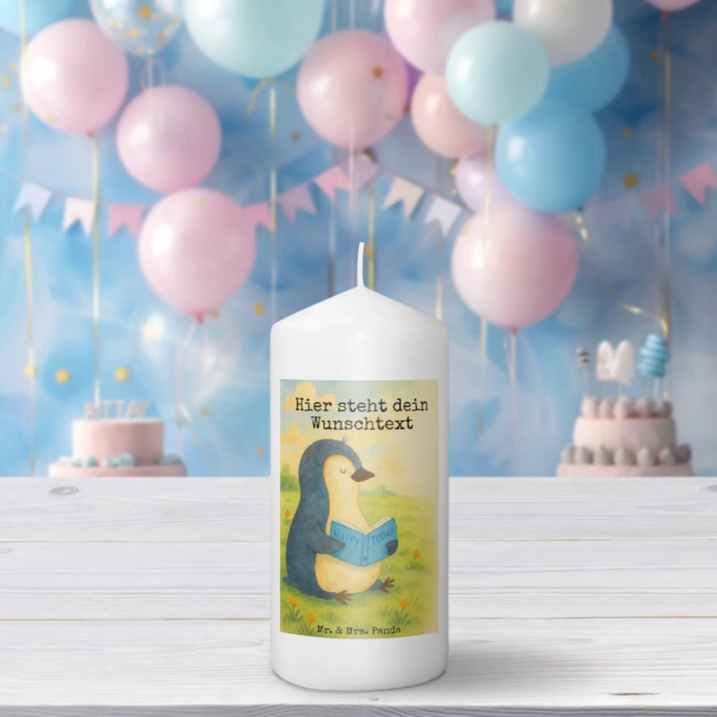 Personalisierte Kerze Pinguin Buch Design Grabkerze Mit Namensgravur, Kerze Für Geburtstag Mit Wunschname, Gastgeschenk Kerze Mit Namen, Tafelkerze Mit Wunschname, Laternenkerze Mit Namensdruck, Glas-Kerze Mit Wunschname, LED-Kerze Mit Wunschname, Blockkerze Mit Namensdruck, Bio-Kerze Mit Wunschname, Kerze Mit Prägung Und Wunschname, Trauerkerze Mit Namen, Handgegossene Kerze Mit Namen, Streukerze Mit Namensdruck, Kommunionkerze Mit Namen, Kerze Mit Namen, Teelicht Mit Namensdruck, Fair-Trade-Kerze Mit Namensgravur, Andachtskerze Mit Namensgravur, Stearinkerze Mit Gravur, Personalisierte Kerze, Stumpenkerze Mit Namensgravur, Taufekerze Mit Namensgravur, Bienenwachskerze Mit Wunschname, Kerze Für Hochzeit Mit Namensgravur, Adventskerze Mit Wunschname, Votivkerze Mit Wunschname, Tischkerze Mit Namensdruck, Weihnachtskerze Mit Namensgravur, Metall-Kerze Mit Namensgravur, Kerze Mit Spruch Und Namen, Schwimmkerze Mit Namen, Firmungskerze Mit Wunschname, Holz-Kerze Mit Namen, Duftkerze Mit Namen, Kerzen-Set Mit Namensgravur, Stabkerze Mit Gravur, Handgemachte Kerze Mit Wunschname, Gartenkerze Mit Namen, Gedenkkerze Mit Namen, Osterkerze Mit Namen, Sojawachskerze Mit Namensdruck, Outdoor-Kerze Mit Namensgravur, Pinguin, Buch, Faulenzen, Freizeit, Urlaub, Lesen, Pinguine, Ferien, Nichtstun, Bücherwurm