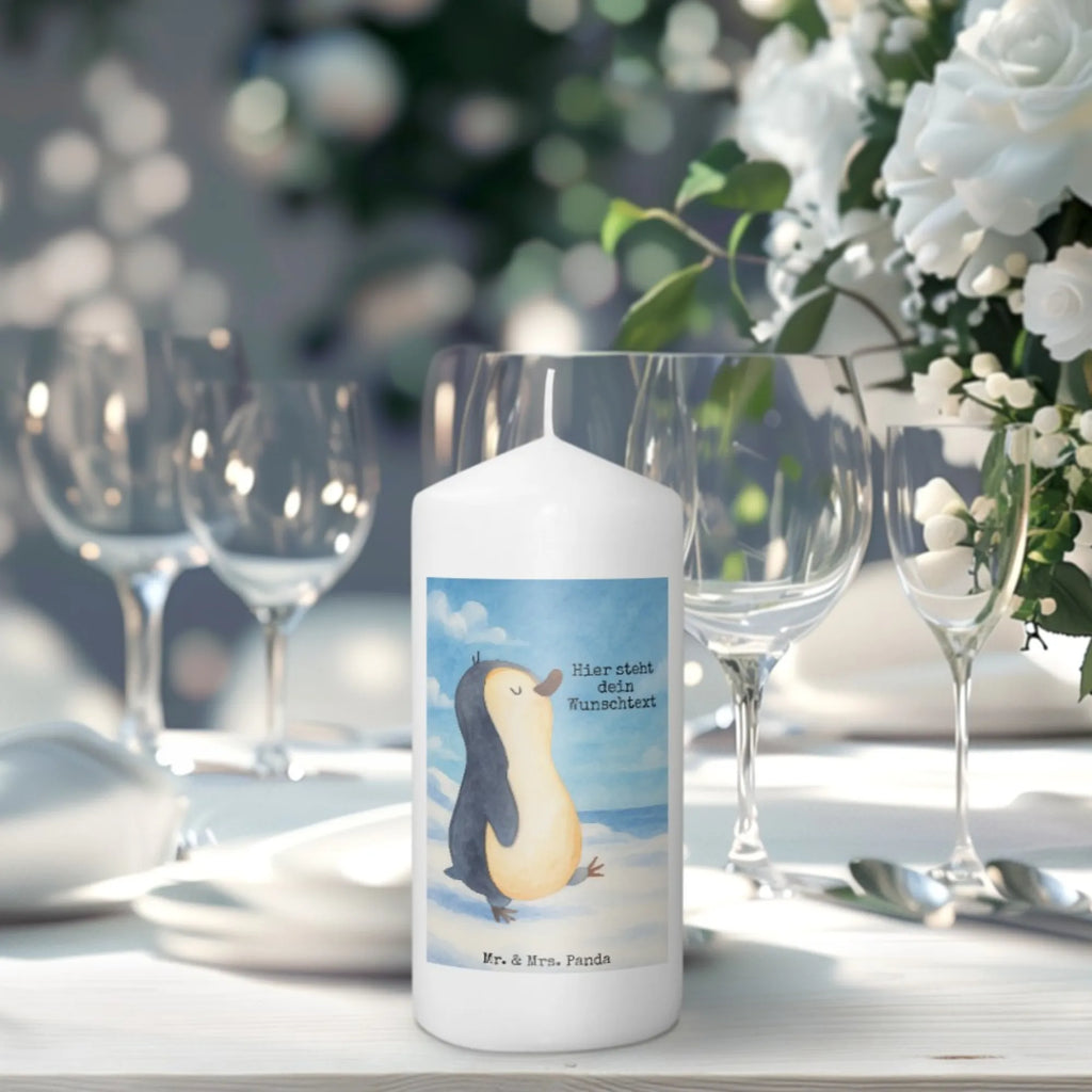 Personalisierte Kerze Pinguin marschieren Design Tischkerze Mit Namensdruck, Glas-Kerze Mit Wunschname, Kerze Mit Spruch Und Namen, Taufekerze Mit Namensgravur, Adventskerze Mit Wunschname, Kerze Mit Namen, Sojawachskerze Mit Namensdruck, Laternenkerze Mit Namensdruck, Gastgeschenk Kerze Mit Namen, Grabkerze Mit Namensgravur, Duftkerze Mit Namen, Outdoor-Kerze Mit Namensgravur, Teelicht Mit Namensdruck, Holz-Kerze Mit Namen, Bio-Kerze Mit Wunschname, Schwimmkerze Mit Namen, Gedenkkerze Mit Namen, Andachtskerze Mit Namensgravur, Stumpenkerze Mit Namensgravur, Tafelkerze Mit Wunschname, Stabkerze Mit Gravur, Gartenkerze Mit Namen, Kerze Mit Prägung Und Wunschname, Osterkerze Mit Namen, Personalisierte Kerze, Kerzen-Set Mit Namensgravur, Kerze Für Hochzeit Mit Namensgravur, Kerze Für Geburtstag Mit Wunschname, Bienenwachskerze Mit Wunschname, Stearinkerze Mit Gravur, Blockkerze Mit Namensdruck, Kommunionkerze Mit Namen, Weihnachtskerze Mit Namensgravur, Trauerkerze Mit Namen, Firmungskerze Mit Wunschname, Metall-Kerze Mit Namensgravur, LED-Kerze Mit Wunschname, Fair-Trade-Kerze Mit Namensgravur, Handgemachte Kerze Mit Wunschname, Votivkerze Mit Wunschname, Streukerze Mit Namensdruck, Handgegossene Kerze Mit Namen, Pinguin, Langschläfer, Pinguine, Frühaufsteher, Familie, Schwester, Bruder