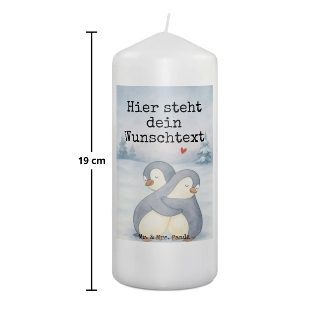 Personalisierte Kerze Pinguine Kuscheln Design Adventskerze Mit Wunschname, Kerze Für Hochzeit Mit Namensgravur, Gartenkerze Mit Namen, Handgegossene Kerze Mit Namen, Kerze Mit Prägung Und Wunschname, Stearinkerze Mit Gravur, Kerze Mit Spruch Und Namen, Tafelkerze Mit Wunschname, Gedenkkerze Mit Namen, Tischkerze Mit Namensdruck, Osterkerze Mit Namen, Kerze Mit Namen, Personalisierte Kerze, Stumpenkerze Mit Namensgravur, Bio-Kerze Mit Wunschname, Gastgeschenk Kerze Mit Namen, Andachtskerze Mit Namensgravur, Grabkerze Mit Namensgravur, Firmungskerze Mit Wunschname, Kerze Für Geburtstag Mit Wunschname, Metall-Kerze Mit Namensgravur, Trauerkerze Mit Namen, Blockkerze Mit Namensdruck, Holz-Kerze Mit Namen, Handgemachte Kerze Mit Wunschname, Laternenkerze Mit Namensdruck, Outdoor-Kerze Mit Namensgravur, Kommunionkerze Mit Namen, Glas-Kerze Mit Wunschname, Stabkerze Mit Gravur, Sojawachskerze Mit Namensdruck, Streukerze Mit Namensdruck, Schwimmkerze Mit Namen, Teelicht Mit Namensdruck, Votivkerze Mit Wunschname, Fair-Trade-Kerze Mit Namensgravur, Kerzen-Set Mit Namensgravur, Bienenwachskerze Mit Wunschname, Taufekerze Mit Namensgravur, Duftkerze Mit Namen, LED-Kerze Mit Wunschname, Weihnachtskerze Mit Namensgravur, Liebe, Partner, Freund, Freundin, Ehemann, Ehefrau, Heiraten, Verlobung, Heiratsantrag, Liebesgeschenk, Jahrestag, Hocheitstag, für Ehemann, Geschenk für Partner, Geschenk für Freundin, Mitbringsel, Valentinstag, für Männer, Geschenk für Frauen, Hochzeitstag, Liebesbeweis