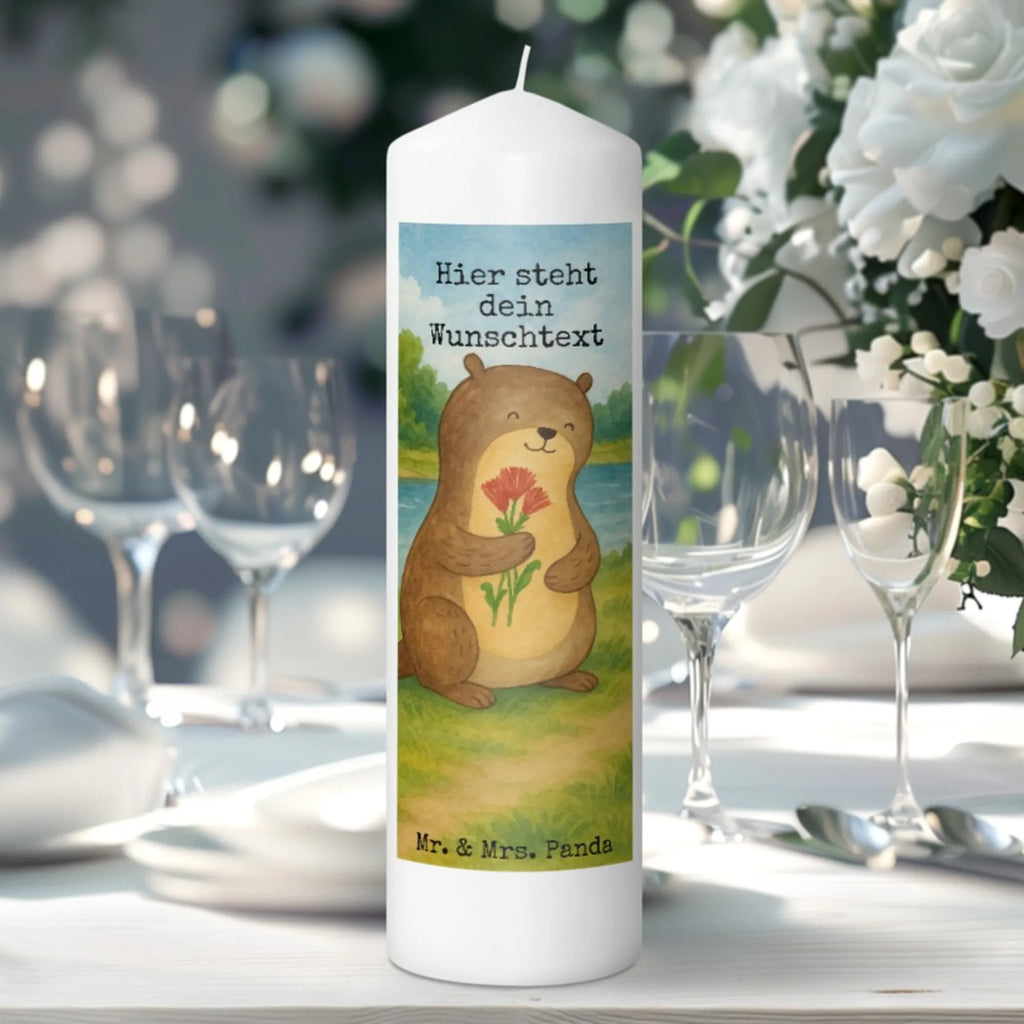 Personalisierte Kerze Otter Blumenstrauß Design Metall-Kerze Mit Namensgravur, Tafelkerze Mit Wunschname, Stumpenkerze Mit Namensgravur, Taufekerze Mit Namensgravur, Sojawachskerze Mit Namensdruck, Weihnachtskerze Mit Namensgravur, Kerze Für Hochzeit Mit Namensgravur, Kommunionkerze Mit Namen, Kerze Mit Namen, Blockkerze Mit Namensdruck, Duftkerze Mit Namen, Personalisierte Kerze, Kerze Mit Spruch Und Namen, Trauerkerze Mit Namen, Gartenkerze Mit Namen, Kerze Mit Prägung Und Wunschname, Grabkerze Mit Namensgravur, Tischkerze Mit Namensdruck, Teelicht Mit Namensdruck, Stearinkerze Mit Gravur, Bienenwachskerze Mit Wunschname, Firmungskerze Mit Wunschname, Outdoor-Kerze Mit Namensgravur, Adventskerze Mit Wunschname, Holz-Kerze Mit Namen, Osterkerze Mit Namen, Streukerze Mit Namensdruck, Bio-Kerze Mit Wunschname, Handgemachte Kerze Mit Wunschname, Stabkerze Mit Gravur, Kerzen-Set Mit Namensgravur, Andachtskerze Mit Namensgravur, Glas-Kerze Mit Wunschname, Fair-Trade-Kerze Mit Namensgravur, Gastgeschenk Kerze Mit Namen, LED-Kerze Mit Wunschname, Votivkerze Mit Wunschname, Laternenkerze Mit Namensdruck, Kerze Für Geburtstag Mit Wunschname, Gedenkkerze Mit Namen, Schwimmkerze Mit Namen, Handgegossene Kerze Mit Namen, Otter, Fischotter, Seeotter, Otter Seeotter See Otter