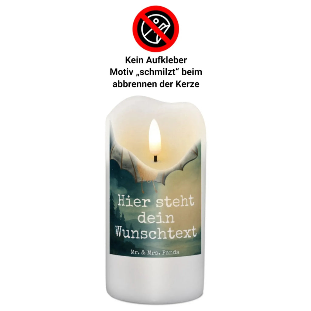 Personalisierte Kerze Fledermaus Flügel Design Laternenkerze Mit Namensdruck, Kerze Mit Namen, Taufekerze Mit Namensgravur, Votivkerze Mit Wunschname, Gastgeschenk Kerze Mit Namen, Kerze Für Geburtstag Mit Wunschname, Grabkerze Mit Namensgravur, LED-Kerze Mit Wunschname, Weihnachtskerze Mit Namensgravur, Kerzen-Set Mit Namensgravur, Kerze Mit Prägung Und Wunschname, Bienenwachskerze Mit Wunschname, Stumpenkerze Mit Namensgravur, Handgegossene Kerze Mit Namen, Duftkerze Mit Namen, Adventskerze Mit Wunschname, Gartenkerze Mit Namen, Streukerze Mit Namensdruck, Stearinkerze Mit Gravur, Stabkerze Mit Gravur, Kommunionkerze Mit Namen, Holz-Kerze Mit Namen, Teelicht Mit Namensdruck, Fair-Trade-Kerze Mit Namensgravur, Outdoor-Kerze Mit Namensgravur, Metall-Kerze Mit Namensgravur, Sojawachskerze Mit Namensdruck, Tischkerze Mit Namensdruck, Schwimmkerze Mit Namen, Firmungskerze Mit Wunschname, Personalisierte Kerze, Kerze Mit Spruch Und Namen, Kerze Für Hochzeit Mit Namensgravur, Tafelkerze Mit Wunschname, Handgemachte Kerze Mit Wunschname, Glas-Kerze Mit Wunschname, Osterkerze Mit Namen, Bio-Kerze Mit Wunschname, Andachtskerze Mit Namensgravur, Gedenkkerze Mit Namen, Blockkerze Mit Namensdruck, Trauerkerze Mit Namen, Tiermotive, Gute Laune, lustige Sprüche, Tiere