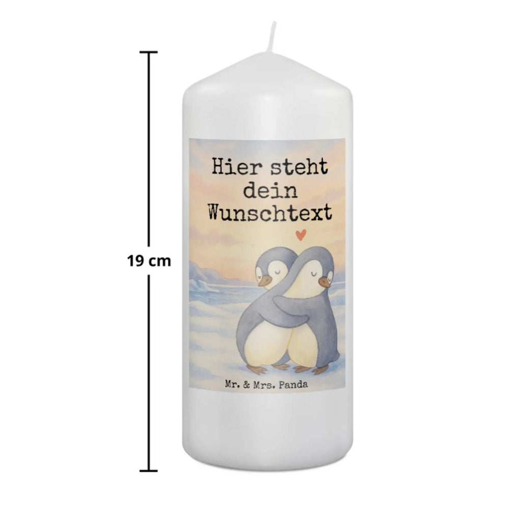 Personalisierte Kerze Pinguine Kuscheln Design Handgemachte Kerze Mit Wunschname, LED-Kerze Mit Wunschname, Adventskerze Mit Wunschname, Kerze Mit Namen, Osterkerze Mit Namen, Gedenkkerze Mit Namen, Stabkerze Mit Gravur, Streukerze Mit Namensdruck, Bienenwachskerze Mit Wunschname, Gartenkerze Mit Namen, Andachtskerze Mit Namensgravur, Kerzen-Set Mit Namensgravur, Firmungskerze Mit Wunschname, Handgegossene Kerze Mit Namen, Fair-Trade-Kerze Mit Namensgravur, Tafelkerze Mit Wunschname, Weihnachtskerze Mit Namensgravur, Bio-Kerze Mit Wunschname, Taufekerze Mit Namensgravur, Glas-Kerze Mit Wunschname, Stearinkerze Mit Gravur, Tischkerze Mit Namensdruck, Grabkerze Mit Namensgravur, Kerze Für Hochzeit Mit Namensgravur, Teelicht Mit Namensdruck, Laternenkerze Mit Namensdruck, Holz-Kerze Mit Namen, Stumpenkerze Mit Namensgravur, Metall-Kerze Mit Namensgravur, Sojawachskerze Mit Namensdruck, Kerze Mit Spruch Und Namen, Kerze Mit Prägung Und Wunschname, Blockkerze Mit Namensdruck, Personalisierte Kerze, Kerze Für Geburtstag Mit Wunschname, Duftkerze Mit Namen, Kommunionkerze Mit Namen, Votivkerze Mit Wunschname, Gastgeschenk Kerze Mit Namen, Outdoor-Kerze Mit Namensgravur, Trauerkerze Mit Namen, Schwimmkerze Mit Namen, Liebe, Partner, Freund, Freundin, Ehemann, Ehefrau, Heiraten, Verlobung, Heiratsantrag, Liebesgeschenk, Jahrestag, Hocheitstag, für Männer, Mitbringsel, Liebesbeweis, Valentinstag, Geschenk für Freundin, Geschenk für Frauen, Geschenk für Partner, für Ehemann, Hochzeitstag