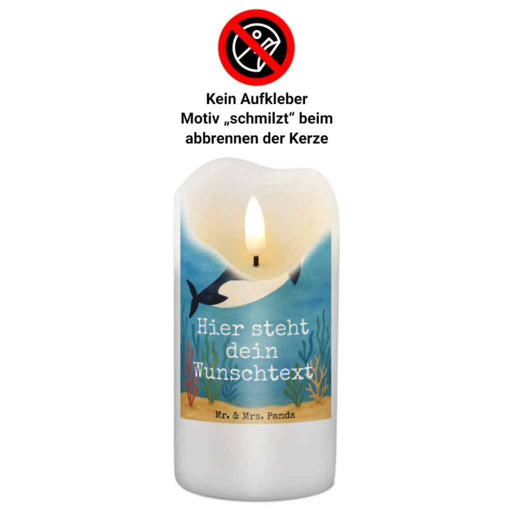 Personalisierte Kerze Orca Zylinder Design Personalisierte Kerze, Schwimmkerze Mit Namen, Kerze Für Hochzeit Mit Namensgravur, Sojawachskerze Mit Namensdruck, Handgemachte Kerze Mit Wunschname, Gedenkkerze Mit Namen, Kerze Für Geburtstag Mit Wunschname, Kerze Mit Namen, Grabkerze Mit Namensgravur, Trauerkerze Mit Namen, Kerze Mit Spruch Und Namen, Streukerze Mit Namensdruck, Laternenkerze Mit Namensdruck, Bio-Kerze Mit Wunschname, Adventskerze Mit Wunschname, Handgegossene Kerze Mit Namen, Taufekerze Mit Namensgravur, Fair-Trade-Kerze Mit Namensgravur, Votivkerze Mit Wunschname, Osterkerze Mit Namen, Kerze Mit Prägung Und Wunschname, Gastgeschenk Kerze Mit Namen, Holz-Kerze Mit Namen, Stabkerze Mit Gravur, Firmungskerze Mit Wunschname, Stearinkerze Mit Gravur, Kommunionkerze Mit Namen, Gartenkerze Mit Namen, Bienenwachskerze Mit Wunschname, Tafelkerze Mit Wunschname, Tischkerze Mit Namensdruck, Outdoor-Kerze Mit Namensgravur, Weihnachtskerze Mit Namensgravur, Blockkerze Mit Namensdruck, LED-Kerze Mit Wunschname, Stumpenkerze Mit Namensgravur, Metall-Kerze Mit Namensgravur, Duftkerze Mit Namen, Andachtskerze Mit Namensgravur, Kerzen-Set Mit Namensgravur, Glas-Kerze Mit Wunschname, Teelicht Mit Namensdruck, Meerestiere, Meer, Urlaub, Glückwunsch, Glitzer, Fete, Feier, Konfetti, Fest, Glitter, Orca, Geburtstag, Narwal