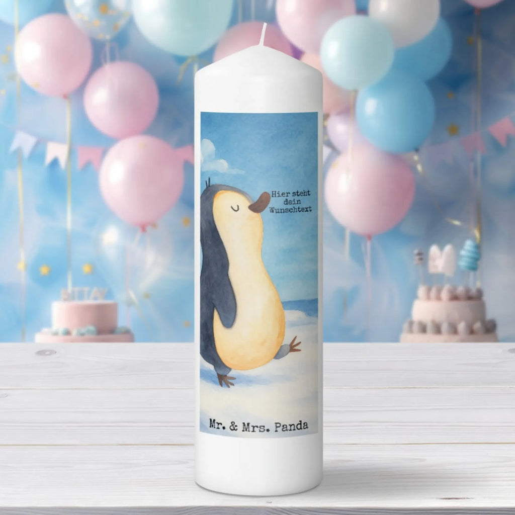 Personalisierte Kerze Pinguin marschieren Design Tischkerze Mit Namensdruck, Glas-Kerze Mit Wunschname, Kerze Mit Spruch Und Namen, Taufekerze Mit Namensgravur, Adventskerze Mit Wunschname, Kerze Mit Namen, Sojawachskerze Mit Namensdruck, Laternenkerze Mit Namensdruck, Gastgeschenk Kerze Mit Namen, Grabkerze Mit Namensgravur, Duftkerze Mit Namen, Outdoor-Kerze Mit Namensgravur, Teelicht Mit Namensdruck, Holz-Kerze Mit Namen, Bio-Kerze Mit Wunschname, Schwimmkerze Mit Namen, Gedenkkerze Mit Namen, Andachtskerze Mit Namensgravur, Stumpenkerze Mit Namensgravur, Tafelkerze Mit Wunschname, Stabkerze Mit Gravur, Gartenkerze Mit Namen, Kerze Mit Prägung Und Wunschname, Osterkerze Mit Namen, Personalisierte Kerze, Kerzen-Set Mit Namensgravur, Kerze Für Hochzeit Mit Namensgravur, Kerze Für Geburtstag Mit Wunschname, Bienenwachskerze Mit Wunschname, Stearinkerze Mit Gravur, Blockkerze Mit Namensdruck, Kommunionkerze Mit Namen, Weihnachtskerze Mit Namensgravur, Trauerkerze Mit Namen, Firmungskerze Mit Wunschname, Metall-Kerze Mit Namensgravur, LED-Kerze Mit Wunschname, Fair-Trade-Kerze Mit Namensgravur, Handgemachte Kerze Mit Wunschname, Votivkerze Mit Wunschname, Streukerze Mit Namensdruck, Handgegossene Kerze Mit Namen, Pinguin, Langschläfer, Pinguine, Frühaufsteher, Familie, Schwester, Bruder