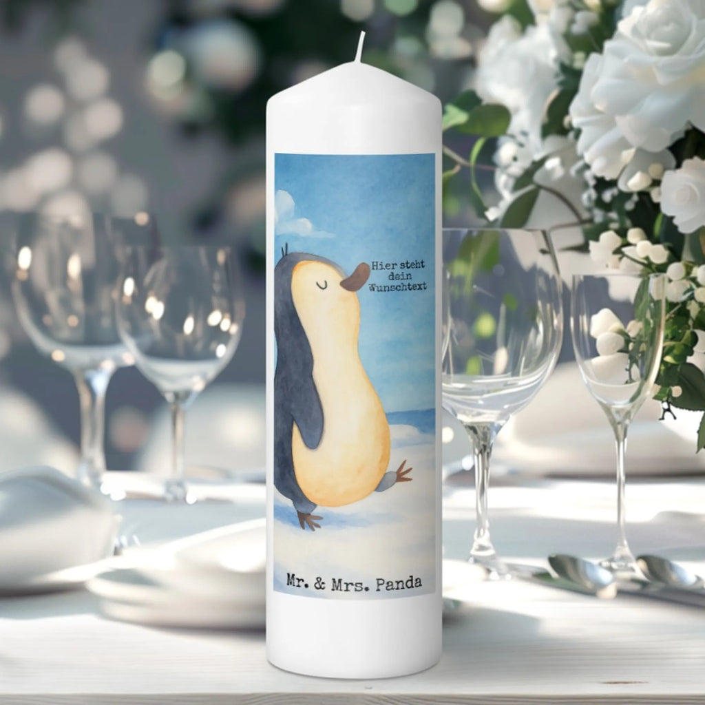 Personalisierte Kerze Pinguin marschieren Design Tischkerze Mit Namensdruck, Glas-Kerze Mit Wunschname, Kerze Mit Spruch Und Namen, Taufekerze Mit Namensgravur, Adventskerze Mit Wunschname, Kerze Mit Namen, Sojawachskerze Mit Namensdruck, Laternenkerze Mit Namensdruck, Gastgeschenk Kerze Mit Namen, Grabkerze Mit Namensgravur, Duftkerze Mit Namen, Outdoor-Kerze Mit Namensgravur, Teelicht Mit Namensdruck, Holz-Kerze Mit Namen, Bio-Kerze Mit Wunschname, Schwimmkerze Mit Namen, Gedenkkerze Mit Namen, Andachtskerze Mit Namensgravur, Stumpenkerze Mit Namensgravur, Tafelkerze Mit Wunschname, Stabkerze Mit Gravur, Gartenkerze Mit Namen, Kerze Mit Prägung Und Wunschname, Osterkerze Mit Namen, Personalisierte Kerze, Kerzen-Set Mit Namensgravur, Kerze Für Hochzeit Mit Namensgravur, Kerze Für Geburtstag Mit Wunschname, Bienenwachskerze Mit Wunschname, Stearinkerze Mit Gravur, Blockkerze Mit Namensdruck, Kommunionkerze Mit Namen, Weihnachtskerze Mit Namensgravur, Trauerkerze Mit Namen, Firmungskerze Mit Wunschname, Metall-Kerze Mit Namensgravur, LED-Kerze Mit Wunschname, Fair-Trade-Kerze Mit Namensgravur, Handgemachte Kerze Mit Wunschname, Votivkerze Mit Wunschname, Streukerze Mit Namensdruck, Handgegossene Kerze Mit Namen, Pinguin, Langschläfer, Pinguine, Frühaufsteher, Familie, Schwester, Bruder