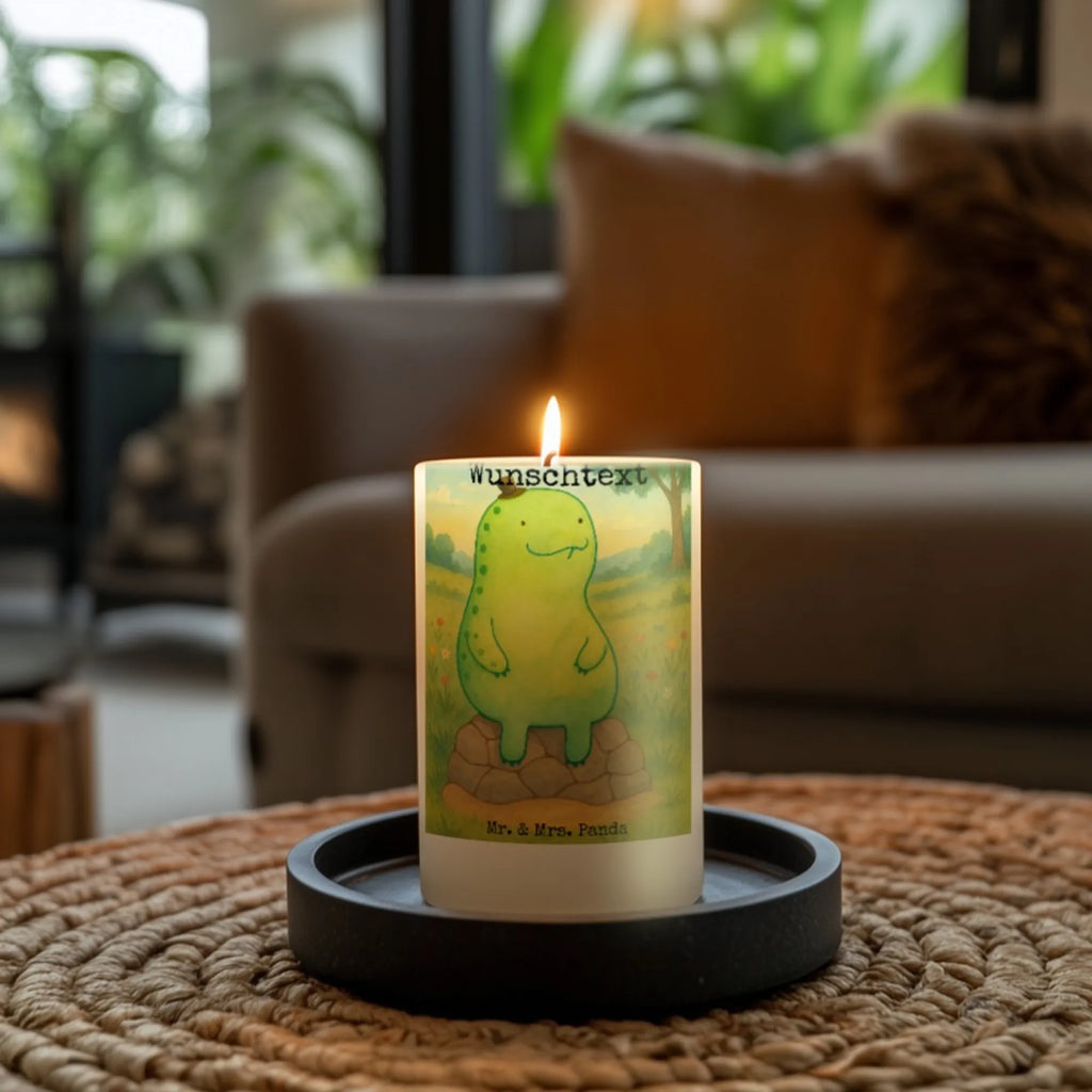 Personalisierte Kerze Schildkröte Pause Design Glas-Kerze Mit Wunschname, Holz-Kerze Mit Namen, Kerze Mit Namen, Trauerkerze Mit Namen, Kommunionkerze Mit Namen, Stearinkerze Mit Gravur, Personalisierte Kerze, Kerzen-Set Mit Namensgravur, Adventskerze Mit Wunschname, Outdoor-Kerze Mit Namensgravur, Handgemachte Kerze Mit Wunschname, Kerze Mit Prägung Und Wunschname, Kerze Für Hochzeit Mit Namensgravur, Votivkerze Mit Wunschname, Weihnachtskerze Mit Namensgravur, Streukerze Mit Namensdruck, Metall-Kerze Mit Namensgravur, Blockkerze Mit Namensdruck, Handgegossene Kerze Mit Namen, Stumpenkerze Mit Namensgravur, Andachtskerze Mit Namensgravur, Tafelkerze Mit Wunschname, Fair-Trade-Kerze Mit Namensgravur, Sojawachskerze Mit Namensdruck, Grabkerze Mit Namensgravur, Laternenkerze Mit Namensdruck, Kerze Für Geburtstag Mit Wunschname, Kerze Mit Spruch Und Namen, Taufekerze Mit Namensgravur, Duftkerze Mit Namen, Stabkerze Mit Gravur, Osterkerze Mit Namen, Bio-Kerze Mit Wunschname, Gastgeschenk Kerze Mit Namen, Tischkerze Mit Namensdruck, Schwimmkerze Mit Namen, Firmungskerze Mit Wunschname, Gedenkkerze Mit Namen, Teelicht Mit Namensdruck, LED-Kerze Mit Wunschname, Bienenwachskerze Mit Wunschname, Gartenkerze Mit Namen, Schildkröte, achtsam, Achtsamkeit, Entschleunigen