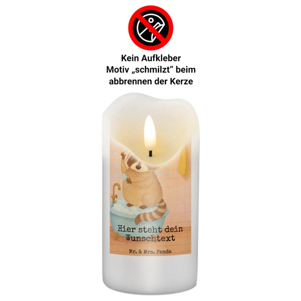 Personalisierte Kerze Waschbär Design Kerzen-Set Mit Namensgravur, Personalisierte Kerze, Kerze Für Hochzeit Mit Namensgravur, Kerze Mit Namen, Weihnachtskerze Mit Namensgravur, Votivkerze Mit Wunschname, Glas-Kerze Mit Wunschname, Fair-Trade-Kerze Mit Namensgravur, Holz-Kerze Mit Namen, Kerze Mit Spruch Und Namen, Bienenwachskerze Mit Wunschname, Adventskerze Mit Wunschname, Osterkerze Mit Namen, Stearinkerze Mit Gravur, Schwimmkerze Mit Namen, Kommunionkerze Mit Namen, Gartenkerze Mit Namen, Gastgeschenk Kerze Mit Namen, Gedenkkerze Mit Namen, Stabkerze Mit Gravur, Tischkerze Mit Namensdruck, Trauerkerze Mit Namen, Grabkerze Mit Namensgravur, Blockkerze Mit Namensdruck, LED-Kerze Mit Wunschname, Outdoor-Kerze Mit Namensgravur, Tafelkerze Mit Wunschname, Metall-Kerze Mit Namensgravur, Kerze Für Geburtstag Mit Wunschname, Sojawachskerze Mit Namensdruck, Andachtskerze Mit Namensgravur, Taufekerze Mit Namensgravur, Laternenkerze Mit Namensdruck, Bio-Kerze Mit Wunschname, Streukerze Mit Namensdruck, Teelicht Mit Namensdruck, Handgegossene Kerze Mit Namen, Firmungskerze Mit Wunschname, Stumpenkerze Mit Namensgravur, Duftkerze Mit Namen, Kerze Mit Prägung Und Wunschname, Handgemachte Kerze Mit Wunschname, Tiermotive, Gute Laune, lustige Sprüche, Tiere, Tagträumen, Plan, waschen, Waschbär, Seifenblasen, Fröhlich