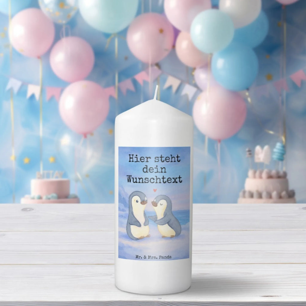 Personalisierte Kerze Pinguine trösten Design Andachtskerze Mit Namensgravur, Handgemachte Kerze Mit Wunschname, Bienenwachskerze Mit Wunschname, Kerze Mit Namen, Fair-Trade-Kerze Mit Namensgravur, Taufekerze Mit Namensgravur, Teelicht Mit Namensdruck, Laternenkerze Mit Namensdruck, Metall-Kerze Mit Namensgravur, Gartenkerze Mit Namen, Grabkerze Mit Namensgravur, Tischkerze Mit Namensdruck, Sojawachskerze Mit Namensdruck, Handgegossene Kerze Mit Namen, Stabkerze Mit Gravur, Kerze Mit Prägung Und Wunschname, Stearinkerze Mit Gravur, Kommunionkerze Mit Namen, Gedenkkerze Mit Namen, Glas-Kerze Mit Wunschname, Votivkerze Mit Wunschname, Adventskerze Mit Wunschname, Kerzen-Set Mit Namensgravur, Osterkerze Mit Namen, Kerze Mit Spruch Und Namen, Streukerze Mit Namensdruck, Schwimmkerze Mit Namen, Personalisierte Kerze, Firmungskerze Mit Wunschname, Holz-Kerze Mit Namen, Weihnachtskerze Mit Namensgravur, LED-Kerze Mit Wunschname, Blockkerze Mit Namensdruck, Duftkerze Mit Namen, Trauerkerze Mit Namen, Kerze Für Geburtstag Mit Wunschname, Bio-Kerze Mit Wunschname, Stumpenkerze Mit Namensgravur, Tafelkerze Mit Wunschname, Kerze Für Hochzeit Mit Namensgravur, Gastgeschenk Kerze Mit Namen, Outdoor-Kerze Mit Namensgravur, Liebe, Partner, Freund, Freundin, Ehemann, Ehefrau, Heiraten, Verlobung, Heiratsantrag, Liebesgeschenk, Jahrestag, Hocheitstag, Liebesbeweis, Mitbringsel, Geschenk für Frauen, Geschenk für Freundin, Geschenk für Partner, für Ehemann, Valentinstag, für Männer, Hochzeitstag