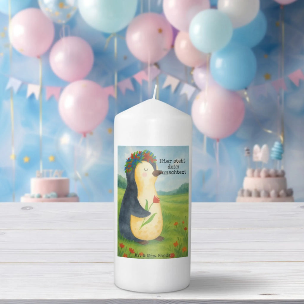Personalisierte Kerze Pinguin Blumen Design Grabkerze Mit Namensgravur, Kerze Mit Spruch Und Namen, Kerze Mit Namen, Stabkerze Mit Gravur, Handgemachte Kerze Mit Wunschname, Fair-Trade-Kerze Mit Namensgravur, Stearinkerze Mit Gravur, LED-Kerze Mit Wunschname, Stumpenkerze Mit Namensgravur, Votivkerze Mit Wunschname, Outdoor-Kerze Mit Namensgravur, Teelicht Mit Namensdruck, Laternenkerze Mit Namensdruck, Glas-Kerze Mit Wunschname, Trauerkerze Mit Namen, Firmungskerze Mit Wunschname, Bienenwachskerze Mit Wunschname, Tischkerze Mit Namensdruck, Sojawachskerze Mit Namensdruck, Osterkerze Mit Namen, Gartenkerze Mit Namen, Schwimmkerze Mit Namen, Blockkerze Mit Namensdruck, Streukerze Mit Namensdruck, Personalisierte Kerze, Handgegossene Kerze Mit Namen, Kerze Mit Prägung Und Wunschname, Bio-Kerze Mit Wunschname, Duftkerze Mit Namen, Kerzen-Set Mit Namensgravur, Holz-Kerze Mit Namen, Metall-Kerze Mit Namensgravur, Andachtskerze Mit Namensgravur, Weihnachtskerze Mit Namensgravur, Gastgeschenk Kerze Mit Namen, Kerze Für Hochzeit Mit Namensgravur, Kerze Für Geburtstag Mit Wunschname, Taufekerze Mit Namensgravur, Kommunionkerze Mit Namen, Gedenkkerze Mit Namen, Tafelkerze Mit Wunschname, Adventskerze Mit Wunschname, Pinguin, Geschenkidee, Lebenslust, Universum, Leben, Wünsche, Ziele, Lebensziele, Motivation, Pinguine, Blumenkranz, Liebeskummer