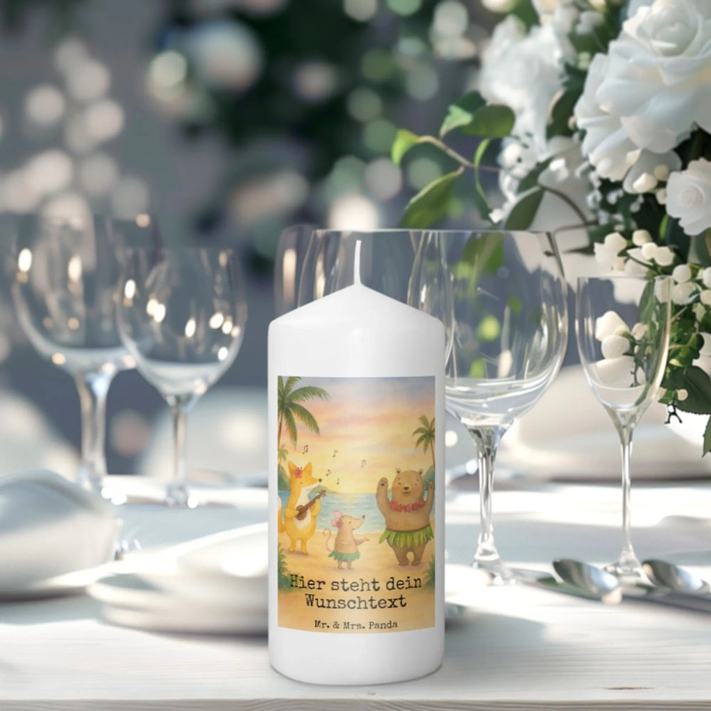 Personalisierte Kerze Waldtiere Aloha Design Streukerze Mit Namensdruck, Kerze Mit Namen, Outdoor-Kerze Mit Namensgravur, Personalisierte Kerze, Trauerkerze Mit Namen, Tafelkerze Mit Wunschname, Blockkerze Mit Namensdruck, Kommunionkerze Mit Namen, Schwimmkerze Mit Namen, Stearinkerze Mit Gravur, Laternenkerze Mit Namensdruck, Votivkerze Mit Wunschname, Grabkerze Mit Namensgravur, Fair-Trade-Kerze Mit Namensgravur, Kerze Für Hochzeit Mit Namensgravur, Holz-Kerze Mit Namen, Bienenwachskerze Mit Wunschname, Gedenkkerze Mit Namen, Gartenkerze Mit Namen, Metall-Kerze Mit Namensgravur, Kerzen-Set Mit Namensgravur, Taufekerze Mit Namensgravur, Kerze Mit Prägung Und Wunschname, Kerze Mit Spruch Und Namen, Adventskerze Mit Wunschname, Gastgeschenk Kerze Mit Namen, Teelicht Mit Namensdruck, Glas-Kerze Mit Wunschname, Handgegossene Kerze Mit Namen, Weihnachtskerze Mit Namensgravur, Stabkerze Mit Gravur, Firmungskerze Mit Wunschname, Kerze Für Geburtstag Mit Wunschname, Osterkerze Mit Namen, LED-Kerze Mit Wunschname, Duftkerze Mit Namen, Stumpenkerze Mit Namensgravur, Andachtskerze Mit Namensgravur, Sojawachskerze Mit Namensdruck, Handgemachte Kerze Mit Wunschname, Bio-Kerze Mit Wunschname, Tischkerze Mit Namensdruck, Tiermotive, Gute Laune, lustige Sprüche, Tiere, Lachen, Aloha, Tanzen, Igel, Wald, Waldtiere, Bär, Leben, Hase, Musik