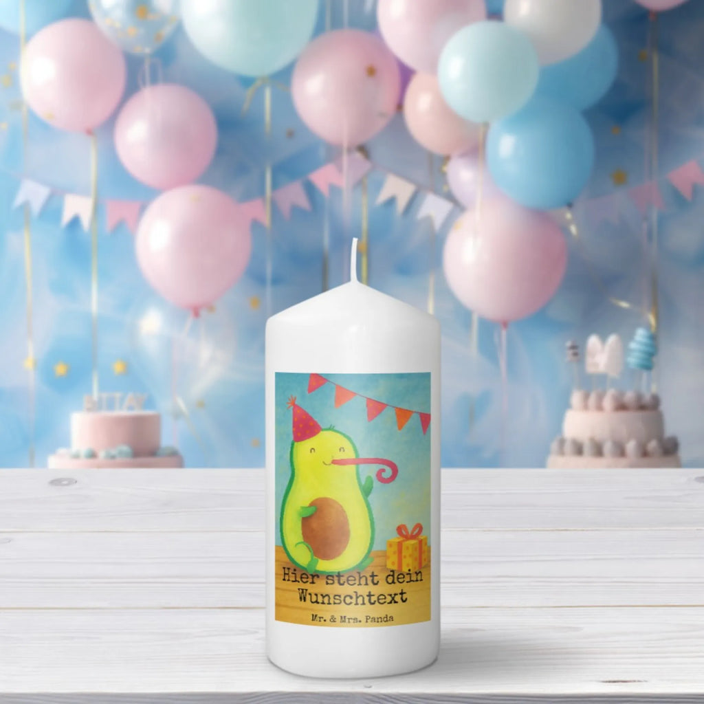 Personalisierte Kerze Avocado Geburtstag Design Weihnachtskerze Mit Namensgravur, Glas-Kerze Mit Wunschname, Stabkerze Mit Gravur, Teelicht Mit Namensdruck, Schwimmkerze Mit Namen, Votivkerze Mit Wunschname, LED-Kerze Mit Wunschname, Tafelkerze Mit Wunschname, Tischkerze Mit Namensdruck, Stumpenkerze Mit Namensgravur, Kommunionkerze Mit Namen, Stearinkerze Mit Gravur, Gastgeschenk Kerze Mit Namen, Kerzen-Set Mit Namensgravur, Fair-Trade-Kerze Mit Namensgravur, Gedenkkerze Mit Namen, Metall-Kerze Mit Namensgravur, Outdoor-Kerze Mit Namensgravur, Adventskerze Mit Wunschname, Firmungskerze Mit Wunschname, Osterkerze Mit Namen, Laternenkerze Mit Namensdruck, Kerze Für Geburtstag Mit Wunschname, Holz-Kerze Mit Namen, Grabkerze Mit Namensgravur, Kerze Für Hochzeit Mit Namensgravur, Kerze Mit Namen, Andachtskerze Mit Namensgravur, Sojawachskerze Mit Namensdruck, Duftkerze Mit Namen, Gartenkerze Mit Namen, Bienenwachskerze Mit Wunschname, Bio-Kerze Mit Wunschname, Blockkerze Mit Namensdruck, Taufekerze Mit Namensgravur, Personalisierte Kerze, Kerze Mit Spruch Und Namen, Streukerze Mit Namensdruck, Kerze Mit Prägung Und Wunschname, Handgemachte Kerze Mit Wunschname, Handgegossene Kerze Mit Namen, Trauerkerze Mit Namen, Avocado, Veggie, Vegan, Gesund