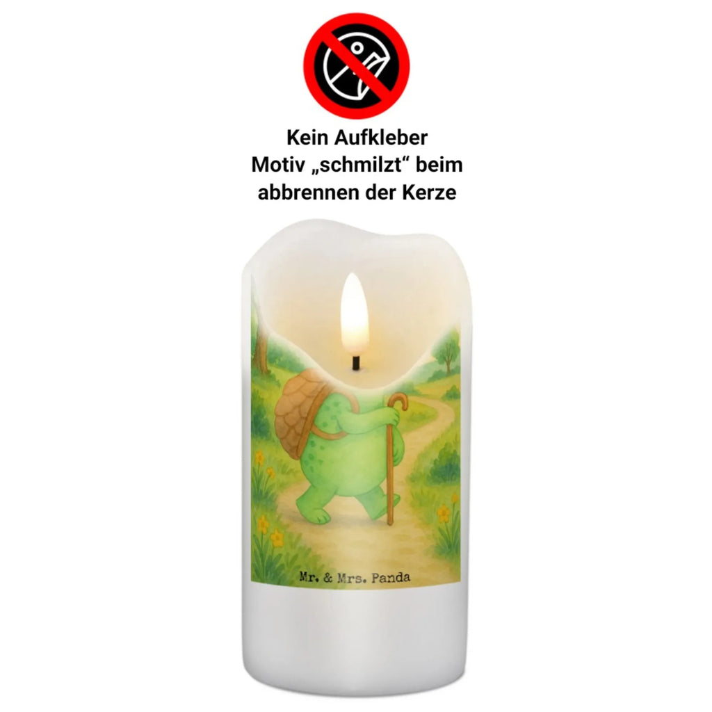 Personalisierte Kerze Schildkröte Wanderer Design Fair-Trade-Kerze Mit Namensgravur, Stearinkerze Mit Gravur, Kerze Mit Namen, Kommunionkerze Mit Namen, Laternenkerze Mit Namensdruck, Kerze Mit Spruch Und Namen, LED-Kerze Mit Wunschname, Andachtskerze Mit Namensgravur, Weihnachtskerze Mit Namensgravur, Blockkerze Mit Namensdruck, Duftkerze Mit Namen, Teelicht Mit Namensdruck, Handgemachte Kerze Mit Wunschname, Gastgeschenk Kerze Mit Namen, Holz-Kerze Mit Namen, Gartenkerze Mit Namen, Glas-Kerze Mit Wunschname, Handgegossene Kerze Mit Namen, Stumpenkerze Mit Namensgravur, Grabkerze Mit Namensgravur, Votivkerze Mit Wunschname, Sojawachskerze Mit Namensdruck, Stabkerze Mit Gravur, Gedenkkerze Mit Namen, Schwimmkerze Mit Namen, Bio-Kerze Mit Wunschname, Kerzen-Set Mit Namensgravur, Bienenwachskerze Mit Wunschname, Firmungskerze Mit Wunschname, Tischkerze Mit Namensdruck, Kerze Mit Prägung Und Wunschname, Osterkerze Mit Namen, Kerze Für Hochzeit Mit Namensgravur, Streukerze Mit Namensdruck, Metall-Kerze Mit Namensgravur, Kerze Für Geburtstag Mit Wunschname, Outdoor-Kerze Mit Namensgravur, Trauerkerze Mit Namen, Tafelkerze Mit Wunschname, Personalisierte Kerze, Taufekerze Mit Namensgravur, Adventskerze Mit Wunschname, Schildkröte, Schildkröten, Motivation, Motivationsspruch, Motivationssprüche, Neuanfang