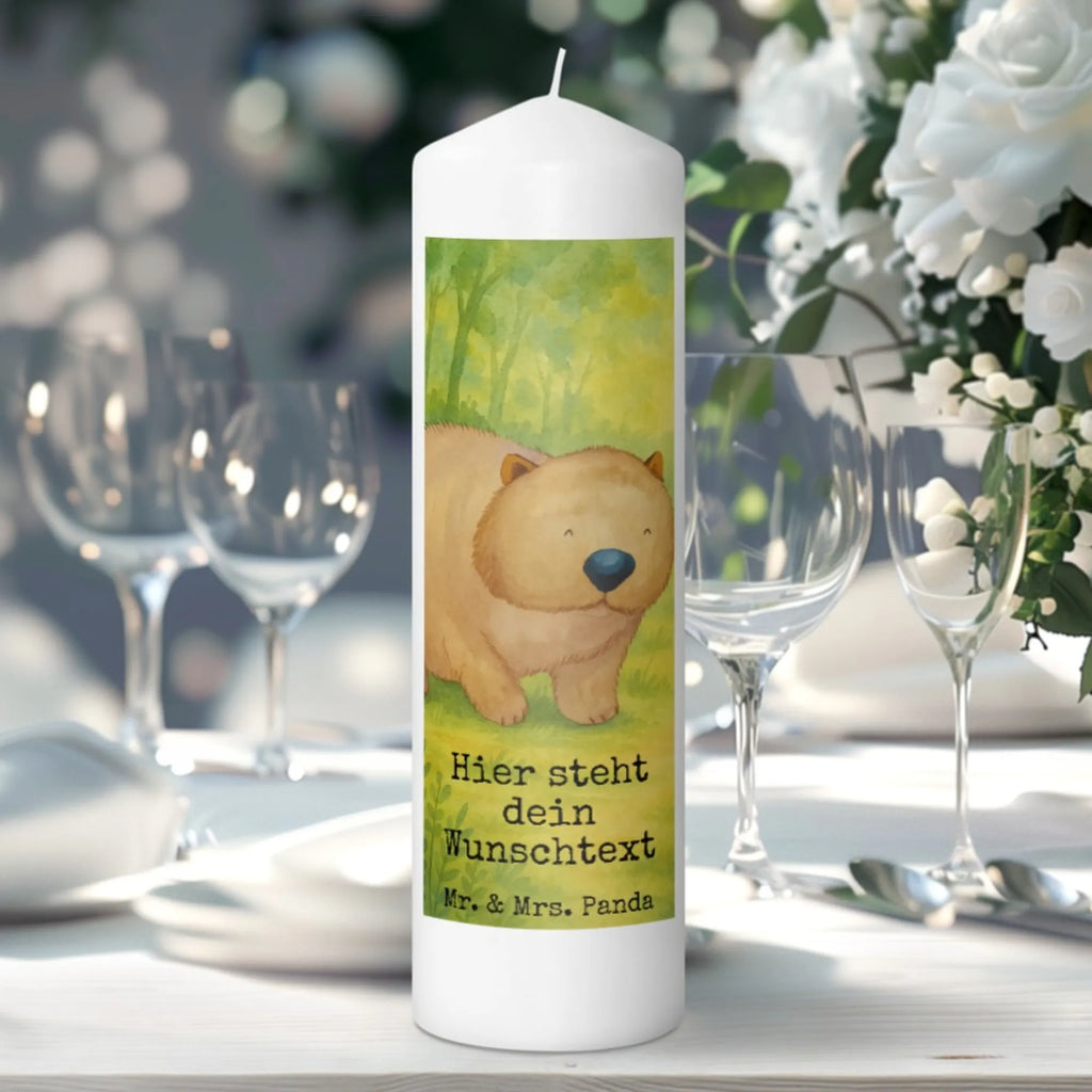 Personalisierte Kerze Wombat Design Handgegossene Kerze Mit Namen, Votivkerze Mit Wunschname, Handgemachte Kerze Mit Wunschname, Sojawachskerze Mit Namensdruck, Kerzen-Set Mit Namensgravur, Holz-Kerze Mit Namen, Teelicht Mit Namensdruck, Kerze Mit Prägung Und Wunschname, Laternenkerze Mit Namensdruck, Metall-Kerze Mit Namensgravur, Stearinkerze Mit Gravur, Taufekerze Mit Namensgravur, Osterkerze Mit Namen, Gartenkerze Mit Namen, Stabkerze Mit Gravur, Kerze Für Hochzeit Mit Namensgravur, Fair-Trade-Kerze Mit Namensgravur, Grabkerze Mit Namensgravur, LED-Kerze Mit Wunschname, Kerze Für Geburtstag Mit Wunschname, Kerze Mit Namen, Gastgeschenk Kerze Mit Namen, Streukerze Mit Namensdruck, Bio-Kerze Mit Wunschname, Andachtskerze Mit Namensgravur, Schwimmkerze Mit Namen, Personalisierte Kerze, Gedenkkerze Mit Namen, Bienenwachskerze Mit Wunschname, Blockkerze Mit Namensdruck, Stumpenkerze Mit Namensgravur, Outdoor-Kerze Mit Namensgravur, Trauerkerze Mit Namen, Firmungskerze Mit Wunschname, Kerze Mit Spruch Und Namen, Duftkerze Mit Namen, Glas-Kerze Mit Wunschname, Adventskerze Mit Wunschname, Tafelkerze Mit Wunschname, Weihnachtskerze Mit Namensgravur, Kommunionkerze Mit Namen, Tischkerze Mit Namensdruck, Tiermotive, Gute Laune, lustige Sprüche, Tiere, Motivation, Wombat, Spruch, Australien, Das Leben ist schön