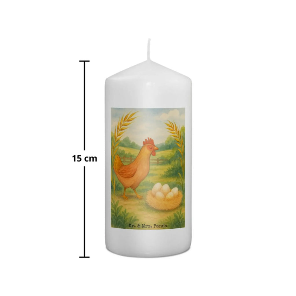 Kerze Huhn Stolz Design Bio-Kerze, Kerze Als Gastgeschenk, Kerze Mit Spruch, Kerze Mit Prägung, Kerze Für Advent, Fair-Trade-Kerze, Kerze Mit Fotoeinleger, Kerze, Andachtskerze, Blockkerze, Grablicht, Stumpenkerze, Kerze Mit Gravur, Stumpenkerzen-Set, Sojawachskerze, Kerze Mit Namensgravur, Streukerze, Stabkerze, Kerze Für Weihnachten, Handgemachte Kerze, Metall-Kerze, Kerze Ohne Duft, Gedenkkerze, Glas-Kerze, Stearin­kerze, Kerze Für Kommunion, Laternenkerze, Tafelkerze, Duftkerze, Outdoor-Kerze, Teelicht, Dinnerkerze, Kerze Für Geburtstag, Votivkerze, Tischkerze, Handgegossene Kerze, Gartenkerze, Kerze Für Firmung, Trauerkerze, Grabkerze, Kerze Für Taufe, Kerze Für Hochzeit, Kerze Mit Motiv, Kerze Mit Duft, Dinnerkerzenpaar, Kerze Für Ostern, Bauernhof, Hoftiere, Landwirt, Landwirtin, Geburt, Hühner, Schwangerschaft, Henne, Hahn, Motivation, Magie, Hof, Landleben, Eier, Spruch