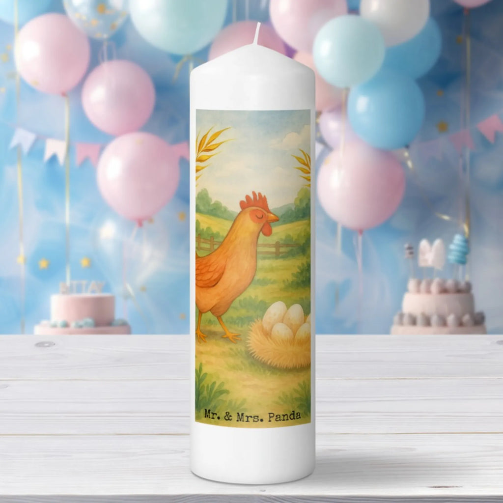 Kerze Huhn Stolz Design Bio-Kerze, Kerze Als Gastgeschenk, Kerze Mit Spruch, Kerze Mit Prägung, Kerze Für Advent, Fair-Trade-Kerze, Kerze Mit Fotoeinleger, Kerze, Andachtskerze, Blockkerze, Grablicht, Stumpenkerze, Kerze Mit Gravur, Stumpenkerzen-Set, Sojawachskerze, Kerze Mit Namensgravur, Streukerze, Stabkerze, Kerze Für Weihnachten, Handgemachte Kerze, Metall-Kerze, Kerze Ohne Duft, Gedenkkerze, Glas-Kerze, Stearin­kerze, Kerze Für Kommunion, Laternenkerze, Tafelkerze, Duftkerze, Outdoor-Kerze, Teelicht, Dinnerkerze, Kerze Für Geburtstag, Votivkerze, Tischkerze, Handgegossene Kerze, Gartenkerze, Kerze Für Firmung, Trauerkerze, Grabkerze, Kerze Für Taufe, Kerze Für Hochzeit, Kerze Mit Motiv, Kerze Mit Duft, Dinnerkerzenpaar, Kerze Für Ostern, Bauernhof, Hoftiere, Landwirt, Landwirtin, Geburt, Hühner, Schwangerschaft, Henne, Hahn, Motivation, Magie, Hof, Landleben, Eier, Spruch