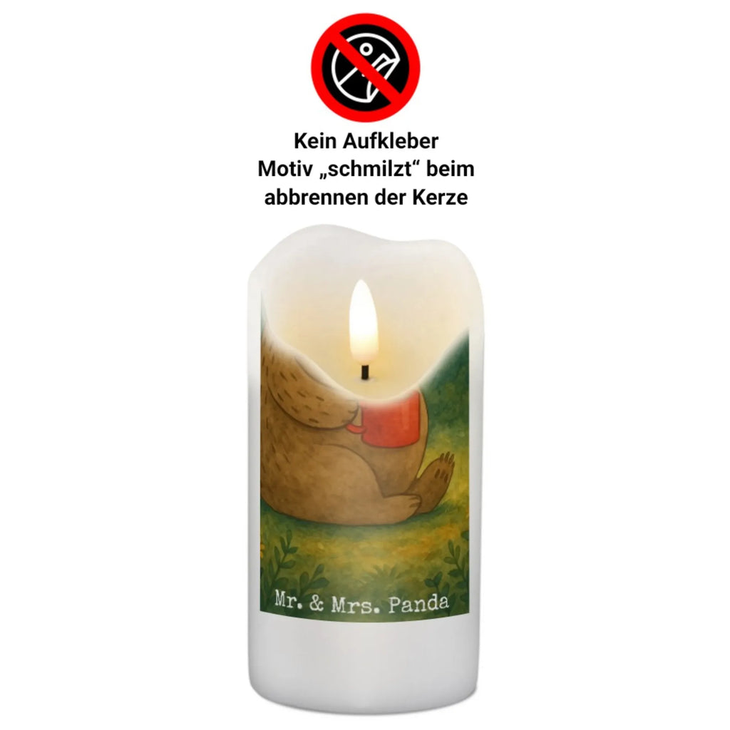 Kerze Bär Kaffee Design Stumpenkerzen-Set, Kerze Mit Gravur, Votivkerze, Kerze Für Hochzeit, Kerze Mit Motiv, Kerze Für Advent, Kerze Für Ostern, Fair-Trade-Kerze, Kerze Für Geburtstag, Laternenkerze, Kerze Mit Duft, Metall-Kerze, Trauerkerze, Kerze Für Firmung, Tischkerze, Teelicht, Kerze Als Gastgeschenk, Kerze Mit Namensgravur, Streukerze, Kerze Mit Prägung, Kerze, Kerze Mit Fotoeinleger, Andachtskerze, Duftkerze, Tafelkerze, Handgemachte Kerze, Kerze Für Kommunion, Glas-Kerze, Gartenkerze, Kerze Ohne Duft, Outdoor-Kerze, Blockkerze, Stumpenkerze, Handgegossene Kerze, Bio-Kerze, Grabkerze, Gedenkkerze, Kerze Für Taufe, Kerze Mit Spruch, Stearin­kerze, Stabkerze, Dinnerkerzenpaar, Grablicht, Dinnerkerze, Sojawachskerze, Kerze Für Weihnachten, Bär, Teddy, Teddybär, Morgenroutine, Welt erobern, Motivation, guten Morgen, Coffee, Kaffee, Bären, Welt retten