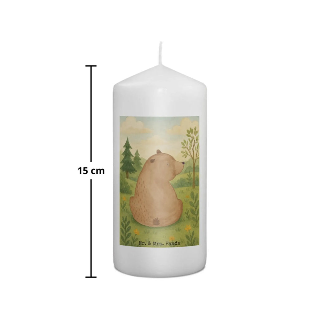 Kerze Bär Schulterblick Design Kerze Mit Prägung, Handgemachte Kerze, Outdoor-Kerze, Metall-Kerze, Bio-Kerze, Sojawachskerze, Dinnerkerze, Glas-Kerze, Tischkerze, Grablicht, Tafelkerze, Kerze Mit Duft, Stumpenkerzen-Set, Gedenkkerze, Kerze Für Weihnachten, Fair-Trade-Kerze, Blockkerze, Kerze Für Taufe, Stabkerze, Kerze Mit Fotoeinleger, Trauerkerze, Kerze Mit Namensgravur, Kerze Als Gastgeschenk, Kerze Für Geburtstag, Kerze Für Advent, Kerze Für Ostern, Teelicht, Stearin­kerze, Stumpenkerze, Laternenkerze, Kerze, Andachtskerze, Votivkerze, Gartenkerze, Kerze Ohne Duft, Streukerze, Handgegossene Kerze, Kerze Mit Gravur, Kerze Mit Spruch, Dinnerkerzenpaar, Kerze Für Hochzeit, Grabkerze, Kerze Für Firmung, Duftkerze, Kerze Mit Motiv, Kerze Für Kommunion, Bär, Teddy, Teddybär, Weltansicht, Selbstachtung, Bären, Bärenliebe, Motivation, Weisheit
