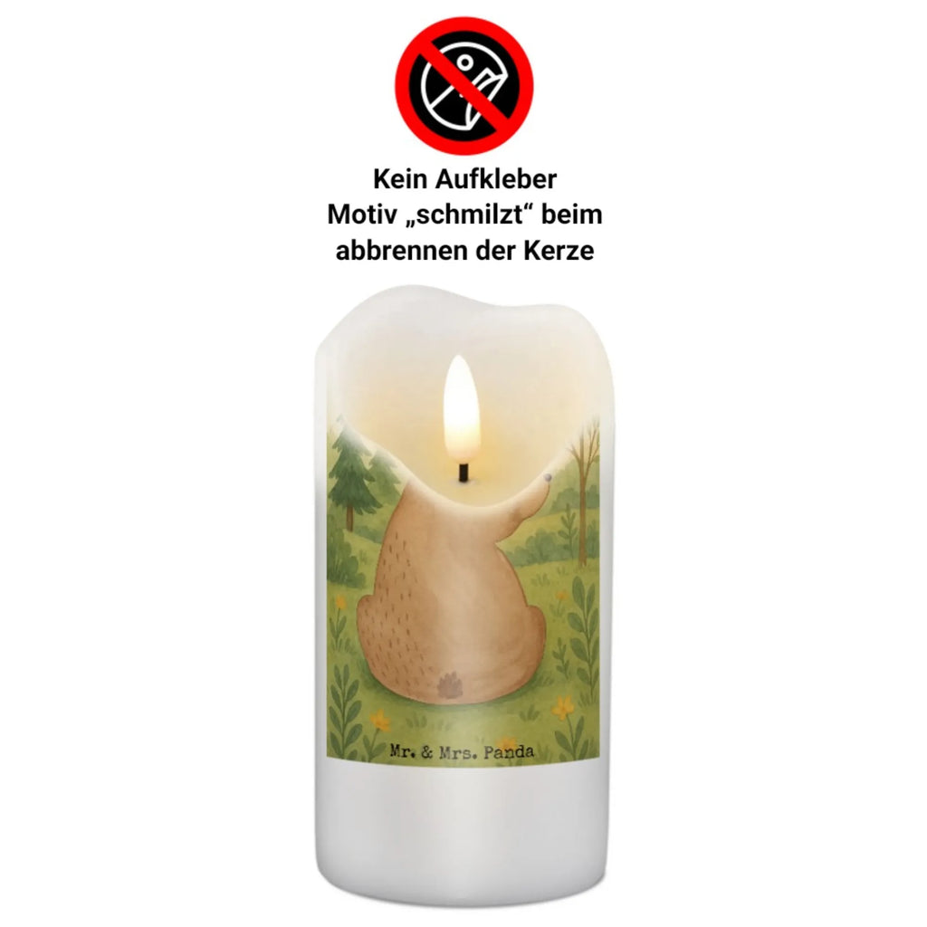 Kerze Bär Schulterblick Design Kerze Mit Prägung, Handgemachte Kerze, Outdoor-Kerze, Metall-Kerze, Bio-Kerze, Sojawachskerze, Dinnerkerze, Glas-Kerze, Tischkerze, Grablicht, Tafelkerze, Kerze Mit Duft, Stumpenkerzen-Set, Gedenkkerze, Kerze Für Weihnachten, Fair-Trade-Kerze, Blockkerze, Kerze Für Taufe, Stabkerze, Kerze Mit Fotoeinleger, Trauerkerze, Kerze Mit Namensgravur, Kerze Als Gastgeschenk, Kerze Für Geburtstag, Kerze Für Advent, Kerze Für Ostern, Teelicht, Stearin­kerze, Stumpenkerze, Laternenkerze, Kerze, Andachtskerze, Votivkerze, Gartenkerze, Kerze Ohne Duft, Streukerze, Handgegossene Kerze, Kerze Mit Gravur, Kerze Mit Spruch, Dinnerkerzenpaar, Kerze Für Hochzeit, Grabkerze, Kerze Für Firmung, Duftkerze, Kerze Mit Motiv, Kerze Für Kommunion, Bär, Teddy, Teddybär, Weltansicht, Selbstachtung, Bären, Bärenliebe, Motivation, Weisheit