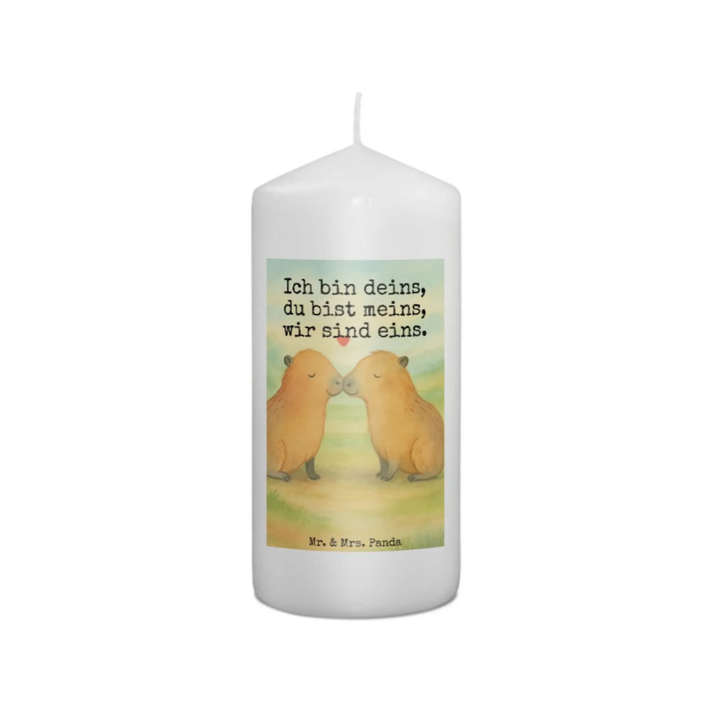 Kerze Capybara Liebe Design Metall-Kerze, Kerze Für Weihnachten, Fair-Trade-Kerze, Dinnerkerzenpaar, Grablicht, Stumpenkerzen-Set, Kerze Für Geburtstag, Andachtskerze, Duftkerze, Grabkerze, Kerze Mit Prägung, Kerze Für Kommunion, Kerze Für Hochzeit, Kerze Ohne Duft, Gartenkerze, Kerze Für Firmung, Handgegossene Kerze, Stearin­kerze, Sojawachskerze, Tafelkerze, Blockkerze, Kerze Für Advent, Trauerkerze, Streukerze, Dinnerkerze, Stumpenkerze, Outdoor-Kerze, Kerze Mit Motiv, Kerze Mit Spruch, Votivkerze, Kerze Mit Gravur, Laternenkerze, Teelicht, Kerze Als Gastgeschenk, Handgemachte Kerze, Gedenkkerze, Kerze Für Ostern, Kerze Mit Namensgravur, Kerze Für Taufe, Bio-Kerze, Glas-Kerze, Kerze Mit Fotoeinleger, Tischkerze, Kerze, Kerze Mit Duft, Stabkerze, Tiermotive, Gute Laune, lustige Sprüche, Tiere, Ich bin deins, Handgezeichnet, Geschenkidee, Paar, verliebt, Valentinstag, Partnertiere, Kuschel Capybaras, Liebe, Liebesspruch, Verschmolzen, Liebesbeweis, Du bist meins, Herzlich, Romantisches Geschenk, Ehejubiläum, Jahrestag, Capybara, Beziehung, Tierliebe