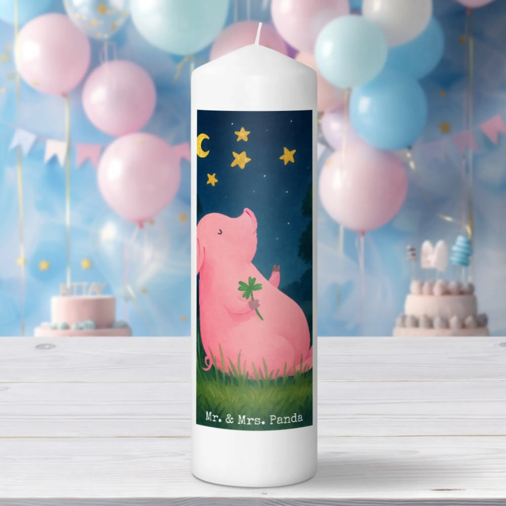 Kerze Schwein Glück Design Kerze Für Weihnachten, Kerze Mit Duft, Fair-Trade-Kerze, Dinnerkerze, Tischkerze, Kerze, Kerze Ohne Duft, Duftkerze, Metall-Kerze, Stabkerze, Sojawachskerze, Kerze Für Kommunion, Blockkerze, Kerze Mit Fotoeinleger, Kerze Für Hochzeit, Handgegossene Kerze, Trauerkerze, Kerze Für Geburtstag, Glas-Kerze, Grabkerze, Kerze Mit Gravur, Tafelkerze, Kerze Für Advent, Kerze Als Gastgeschenk, Kerze Für Ostern, Kerze Mit Namensgravur, Votivkerze, Kerze Mit Spruch, Stumpenkerze, Bio-Kerze, Handgemachte Kerze, Andachtskerze, Gedenkkerze, Kerze Für Firmung, Teelicht, Kerze Mit Motiv, Grablicht, Dinnerkerzenpaar, Laternenkerze, Stearin­kerze, Gartenkerze, Streukerze, Outdoor-Kerze, Kerze Mit Prägung, Stumpenkerzen-Set, Kerze Für Taufe, Tiermotive, Gute Laune, lustige Sprüche, Tiere, Ziele, Glücksschwein. Glück, Träume, Schwein, Sterne, Schweinchen, Sernchen, Glücksbringer, Motivation