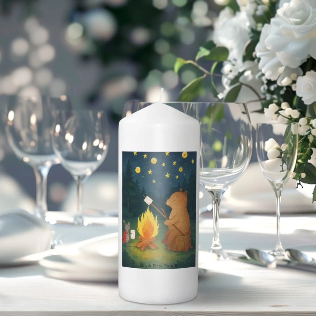 Kerze Bär & Marienkäfer Lagerfeuer Design Duftkerze, Streukerze, Kerze Mit Prägung, Grabkerze, Tafelkerze, Stumpenkerze, Kerze Mit Gravur, Gartenkerze, Kerze Für Hochzeit, Kerze Für Geburtstag, Gedenkkerze, Outdoor-Kerze, Metall-Kerze, Kerze Für Kommunion, Kerze Mit Duft, Kerze Für Weihnachten, Stearin­kerze, Kerze Für Taufe, Bio-Kerze, Teelicht, Handgemachte Kerze, Trauerkerze, Kerze Ohne Duft, Kerze Für Ostern, Kerze Mit Spruch, Kerze Mit Motiv, Laternenkerze, Handgegossene Kerze, Sojawachskerze, Glas-Kerze, Kerze Für Firmung, Dinnerkerze, Kerze Für Advent, Kerze Mit Fotoeinleger, Kerze Als Gastgeschenk, Stumpenkerzen-Set, Andachtskerze, Fair-Trade-Kerze, Votivkerze, Blockkerze, Stabkerze, Kerze Mit Namensgravur, Grablicht, Dinnerkerzenpaar, Tischkerze, Kerze, Bär, Teddy, Teddybär, Lagerfeuer