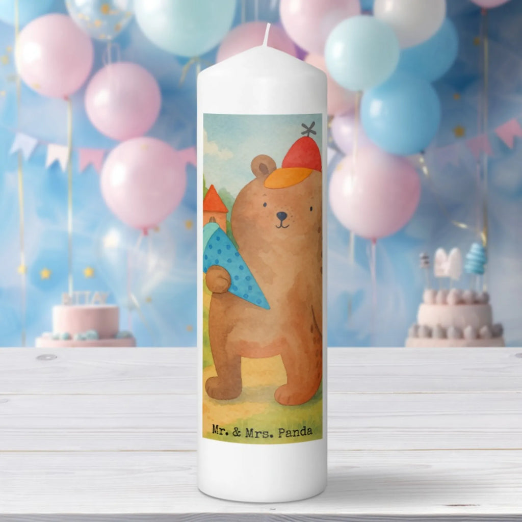 Kerze Bär Schultüte Design Handgegossene Kerze, Trauerkerze, Stearin­kerze, Teelicht, Grablicht, Gartenkerze, Tafelkerze, Stumpenkerze, Dinnerkerzenpaar, Kerze Für Weihnachten, Tischkerze, Streukerze, Stabkerze, Kerze Für Ostern, Kerze Mit Duft, Duftkerze, Kerze Als Gastgeschenk, Bio-Kerze, Kerze Ohne Duft, Kerze, Kerze Für Advent, Dinnerkerze, Kerze Mit Gravur, Outdoor-Kerze, Gedenkkerze, Votivkerze, Kerze Für Firmung, Kerze Mit Prägung, Kerze Für Taufe, Metall-Kerze, Kerze Für Kommunion, Kerze Mit Spruch, Sojawachskerze, Glas-Kerze, Stumpenkerzen-Set, Kerze Für Hochzeit, Grabkerze, Andachtskerze, Kerze Mit Motiv, Kerze Für Geburtstag, Kerze Mit Fotoeinleger, Handgemachte Kerze, Blockkerze, Laternenkerze, Kerze Mit Namensgravur, Fair-Trade-Kerze, Bär, Teddy, Teddybär, Bär Motiv, Grundschule, Schultüte, Einschulung Geschenk, Schulbeginn, Erster Schultag Geschenk, Schulanfang, Schule Geschenk