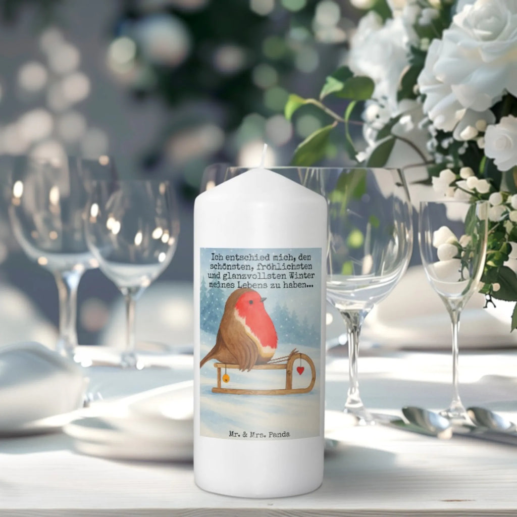 Kerze Rotkehlchen Schlitten Design Kerze Ohne Duft, Kerze, Kerze Für Geburtstag, Grabkerze, Tischkerze, Kerze Für Taufe, Fair-Trade-Kerze, Kerze Mit Namensgravur, Dinnerkerzenpaar, Stearin­kerze, Teelicht, Streukerze, Kerze Als Gastgeschenk, Kerze Mit Spruch, Kerze Für Firmung, Kerze Für Hochzeit, Kerze Für Kommunion, Kerze Mit Fotoeinleger, Grablicht, Votivkerze, Glas-Kerze, Duftkerze, Stumpenkerze, Laternenkerze, Handgegossene Kerze, Stumpenkerzen-Set, Kerze Mit Duft, Handgemachte Kerze, Kerze Mit Motiv, Tafelkerze, Stabkerze, Blockkerze, Outdoor-Kerze, Kerze Für Weihnachten, Kerze Für Advent, Metall-Kerze, Gartenkerze, Andachtskerze, Kerze Für Ostern, Dinnerkerze, Trauerkerze, Sojawachskerze, Kerze Mit Gravur, Gedenkkerze, Kerze Mit Prägung, Bio-Kerze, Winter, Weihnachten, Weihnachtsdeko, Nikolaus, Advent, Heiligabend, Wintermotiv, Vogel, Schlitten