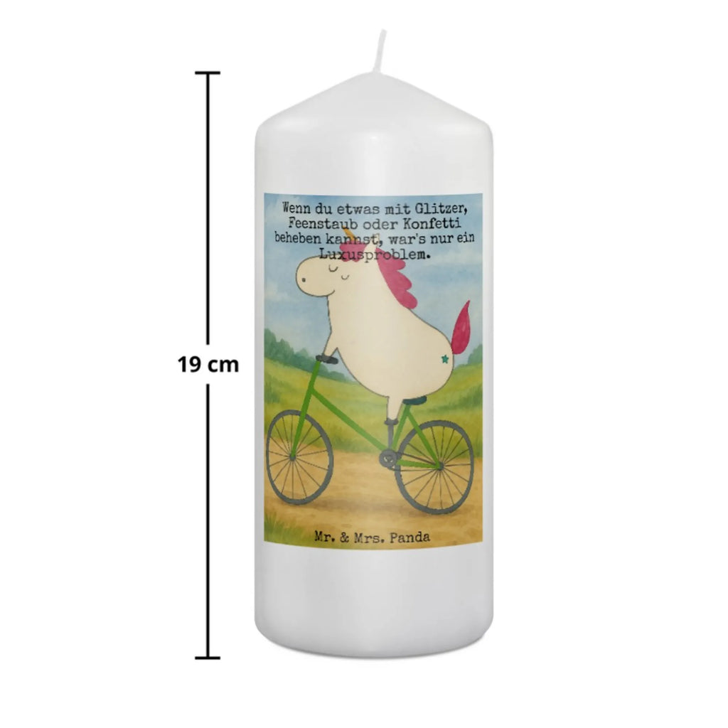 Kerze Einhorn Radfahrer Design Kerze Für Hochzeit, Kerze Mit Prägung, Kerze Mit Gravur, Kerze, Andachtskerze, Kerze Für Advent, Stumpenkerze, Glas-Kerze, Laternenkerze, Bio-Kerze, Kerze Für Ostern, Dinnerkerzenpaar, Stabkerze, Kerze Für Taufe, Grabkerze, Gartenkerze, Kerze Mit Spruch, Stearin­kerze, Teelicht, Dinnerkerze, Metall-Kerze, Tafelkerze, Kerze Mit Fotoeinleger, Kerze Für Firmung, Kerze Mit Motiv, Tischkerze, Trauerkerze, Kerze Als Gastgeschenk, Grablicht, Streukerze, Kerze Für Geburtstag, Kerze Ohne Duft, Blockkerze, Kerze Für Kommunion, Kerze Für Weihnachten, Handgegossene Kerze, Outdoor-Kerze, Kerze Mit Duft, Stumpenkerzen-Set, Fair-Trade-Kerze, Gedenkkerze, Votivkerze, Sojawachskerze, Kerze Mit Namensgravur, Handgemachte Kerze, Duftkerze, Einhorn, Einhörner, Einhorn Deko, Unicorn, Luxusproblem, Konfetti, Kummer, Rad, Radfahren, Liebeskummer, Radfahrer, Feenstaub, Bike