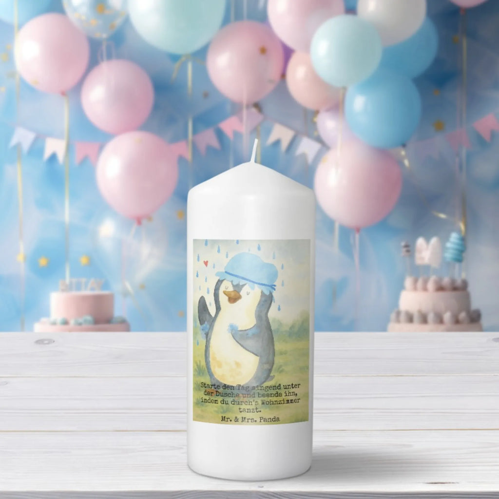 Kerze Pinguin Duschen Design Handgegossene Kerze, Kerze Mit Duft, Kerze Für Advent, Kerze Für Ostern, Tischkerze, Kerze Für Firmung, Kerze Mit Gravur, Grablicht, Fair-Trade-Kerze, Kerze Für Geburtstag, Bio-Kerze, Kerze Als Gastgeschenk, Streukerze, Trauerkerze, Metall-Kerze, Stumpenkerzen-Set, Kerze Für Hochzeit, Votivkerze, Blockkerze, Andachtskerze, Kerze Für Taufe, Gartenkerze, Kerze Mit Fotoeinleger, Outdoor-Kerze, Dinnerkerzenpaar, Laternenkerze, Kerze Ohne Duft, Grabkerze, Kerze Für Kommunion, Duftkerze, Handgemachte Kerze, Tafelkerze, Kerze Mit Spruch, Glas-Kerze, Kerze Für Weihnachten, Gedenkkerze, Kerze Mit Motiv, Stumpenkerze, Stearin­kerze, Stabkerze, Dinnerkerze, Kerze Mit Prägung, Kerze Mit Namensgravur, Kerze, Sojawachskerze, Teelicht, Pinguin, Dusche, Neuanfang, duschen, Neustart, Pinguine, glücklich sein, Motivation, Lebensmotto
