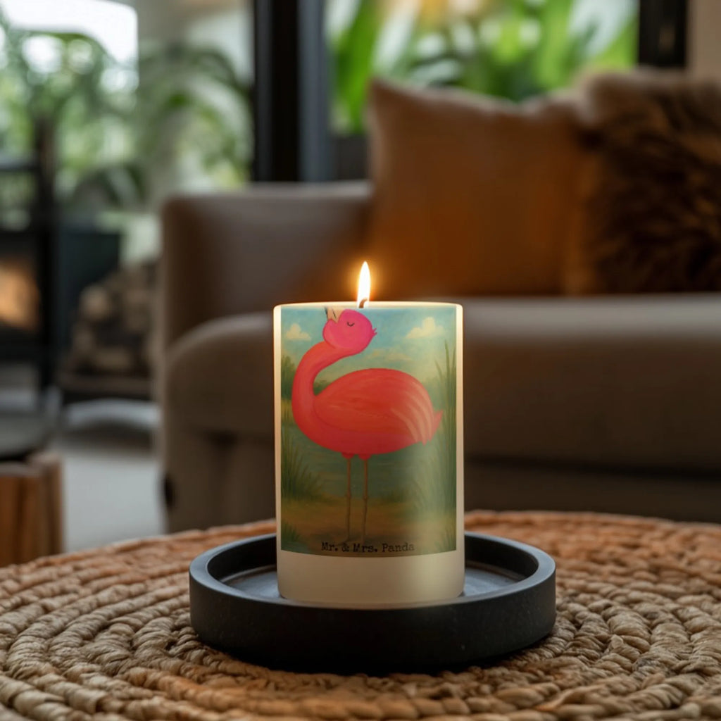 Kerze Flamingo Stolz Design Kerze Mit Namensgravur, Blockkerze, Kerze Für Weihnachten, Gedenkkerze, Kerze Für Advent, Kerze Mit Duft, Kerze Für Geburtstag, Kerze Mit Fotoeinleger, Gartenkerze, Metall-Kerze, Kerze Mit Gravur, Glas-Kerze, Kerze Für Firmung, Votivkerze, Kerze Mit Prägung, Fair-Trade-Kerze, Dinnerkerze, Kerze, Handgegossene Kerze, Kerze Für Kommunion, Handgemachte Kerze, Outdoor-Kerze, Stearin­kerze, Tafelkerze, Teelicht, Duftkerze, Grabkerze, Grablicht, Dinnerkerzenpaar, Kerze Für Ostern, Kerze Mit Spruch, Laternenkerze, Bio-Kerze, Kerze Als Gastgeschenk, Trauerkerze, Andachtskerze, Stabkerze, Streukerze, Kerze Für Taufe, Kerze Ohne Duft, Kerze Für Hochzeit, Kerze Mit Motiv, Sojawachskerze, Stumpenkerzen-Set, Stumpenkerze, Tischkerze, Flamingo, stolz, Mama, beste Freundin, Tochter, Freundin, Selbstakzeptanz, Selbstliebe, Schwester, Freude