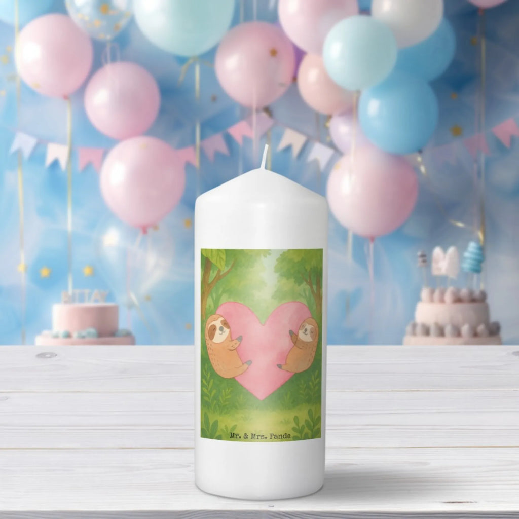 Kerze Faultiere Herz Design Stearin­kerze, Kerze Als Gastgeschenk, Kerze Für Weihnachten, Fair-Trade-Kerze, Kerze, Gedenkkerze, Laternenkerze, Kerze Für Firmung, Outdoor-Kerze, Votivkerze, Handgemachte Kerze, Stabkerze, Kerze Mit Fotoeinleger, Duftkerze, Teelicht, Kerze Mit Prägung, Kerze Für Ostern, Bio-Kerze, Kerze Mit Namensgravur, Kerze Für Taufe, Grabkerze, Streukerze, Grablicht, Kerze Mit Motiv, Kerze Mit Duft, Dinnerkerzenpaar, Dinnerkerze, Metall-Kerze, Kerze Mit Spruch, Gartenkerze, Handgegossene Kerze, Andachtskerze, Stumpenkerze, Kerze Für Kommunion, Tischkerze, Trauerkerze, Kerze Für Hochzeit, Tafelkerze, Sojawachskerze, Glas-Kerze, Blockkerze, Stumpenkerzen-Set, Kerze Für Advent, Kerze Ohne Duft, Kerze Mit Gravur, Kerze Für Geburtstag, Liebe, Partner, Freund, Freundin, Ehemann, Ehefrau, Heiraten, Verlobung, Heiratsantrag, Liebesgeschenk, Jahrestag, Hocheitstag, Valentinstag, Hochzeitstag, Geschenk für Frauen, Mitbringsel, Geschenk für Partner, für Ehemann, für Männer, Geschenk für Freundin, Liebesbeweis