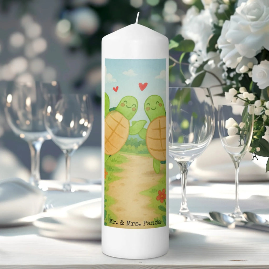 Kerze Schildkröten Paar Design Kerze Als Gastgeschenk, Kerze Für Advent, Dinnerkerze, Votivkerze, Fair-Trade-Kerze, Handgegossene Kerze, Trauerkerze, Kerze Für Weihnachten, Gedenkkerze, Streukerze, Stabkerze, Grablicht, Kerze Für Firmung, Kerze Für Hochzeit, Kerze Mit Namensgravur, Stumpenkerze, Gartenkerze, Duftkerze, Kerze Mit Motiv, Andachtskerze, Blockkerze, Kerze Für Kommunion, Glas-Kerze, Kerze, Kerze Mit Duft, Sojawachskerze, Handgemachte Kerze, Teelicht, Tafelkerze, Metall-Kerze, Bio-Kerze, Kerze Für Taufe, Kerze Ohne Duft, Laternenkerze, Outdoor-Kerze, Tischkerze, Kerze Mit Gravur, Kerze Für Ostern, Stumpenkerzen-Set, Kerze Für Geburtstag, Grabkerze, Kerze Mit Spruch, Stearin­kerze, Kerze Mit Prägung, Kerze Mit Fotoeinleger, Dinnerkerzenpaar, Liebe, Partner, Freund, Freundin, Ehemann, Ehefrau, Heiraten, Verlobung, Heiratsantrag, Liebesgeschenk, Jahrestag, Hocheitstag, Geschenk für Frauen, Liebesbeweis, für Ehemann, für Männer, Valentinstag, Mitbringsel, Hochzeitstag, Geschenk für Freundin, Geschenk für Partner