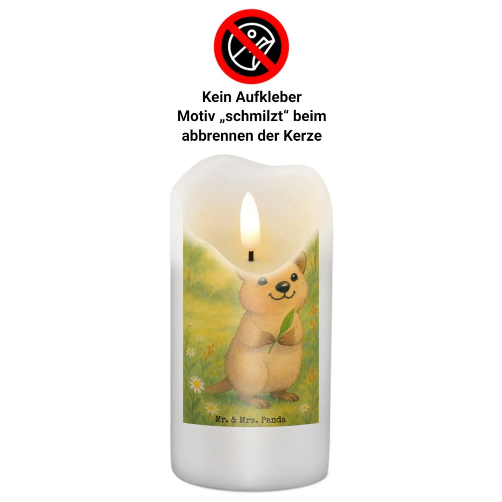 Kerze Quokka Happy Design Kerze Für Hochzeit, Bio-Kerze, Glas-Kerze, Kerze Mit Motiv, Sojawachskerze, Stabkerze, Gartenkerze, Grabkerze, Outdoor-Kerze, Gedenkkerze, Kerze Mit Fotoeinleger, Kerze Für Ostern, Stumpenkerzen-Set, Kerze Mit Prägung, Teelicht, Tafelkerze, Duftkerze, Kerze Mit Gravur, Kerze, Tischkerze, Kerze Für Weihnachten, Laternenkerze, Streukerze, Metall-Kerze, Kerze Ohne Duft, Kerze Für Firmung, Kerze Mit Namensgravur, Votivkerze, Stearin­kerze, Kerze Als Gastgeschenk, Fair-Trade-Kerze, Kerze Für Advent, Dinnerkerzenpaar, Stumpenkerze, Kerze Für Kommunion, Kerze Für Taufe, Dinnerkerze, Kerze Für Geburtstag, Kerze Mit Duft, Handgegossene Kerze, Andachtskerze, Trauerkerze, Grablicht, Blockkerze, Handgemachte Kerze, Kerze Mit Spruch, Tiermotive, Gute Laune, lustige Sprüche, Tiere, Lustiger Spruch, Dinge erledigen, Quokka, Verschieben, Aufschieberitis, Niedliches Tier