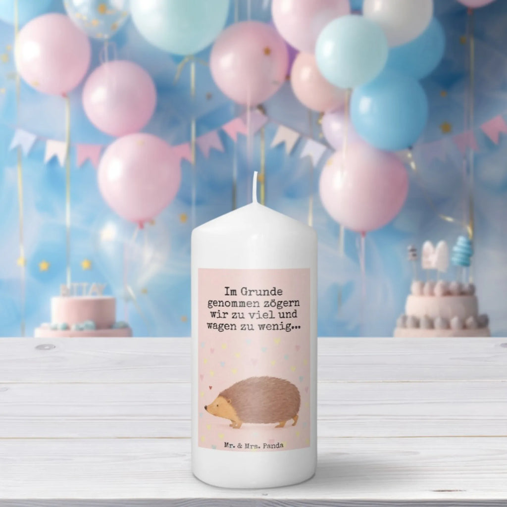 Kerze Igel Herzen Design Kerze Mit Prägung, Trauerkerze, Duftkerze, Dinnerkerzenpaar, Streukerze, Kerze Mit Spruch, Metall-Kerze, Kerze Für Geburtstag, Grablicht, Handgegossene Kerze, Fair-Trade-Kerze, Votivkerze, Kerze Mit Gravur, Bio-Kerze, Stabkerze, Kerze Mit Fotoeinleger, Teelicht, Kerze Für Kommunion, Handgemachte Kerze, Andachtskerze, Grabkerze, Laternenkerze, Kerze Für Taufe, Gedenkkerze, Kerze Für Hochzeit, Kerze, Dinnerkerze, Glas-Kerze, Kerze Für Weihnachten, Kerze Für Firmung, Tischkerze, Tafelkerze, Gartenkerze, Stumpenkerzen-Set, Kerze Als Gastgeschenk, Kerze Für Advent, Blockkerze, Kerze Für Ostern, Sojawachskerze, Outdoor-Kerze, Kerze Mit Namensgravur, Kerze Mit Motiv, Stearin­kerze, Stumpenkerze, Kerze Mit Duft, Kerze Ohne Duft, Tiermotive, Gute Laune, lustige Sprüche, Tiere, Leben, Herz, Kuss, Herzen, Liebe, Igel, Vertrauen