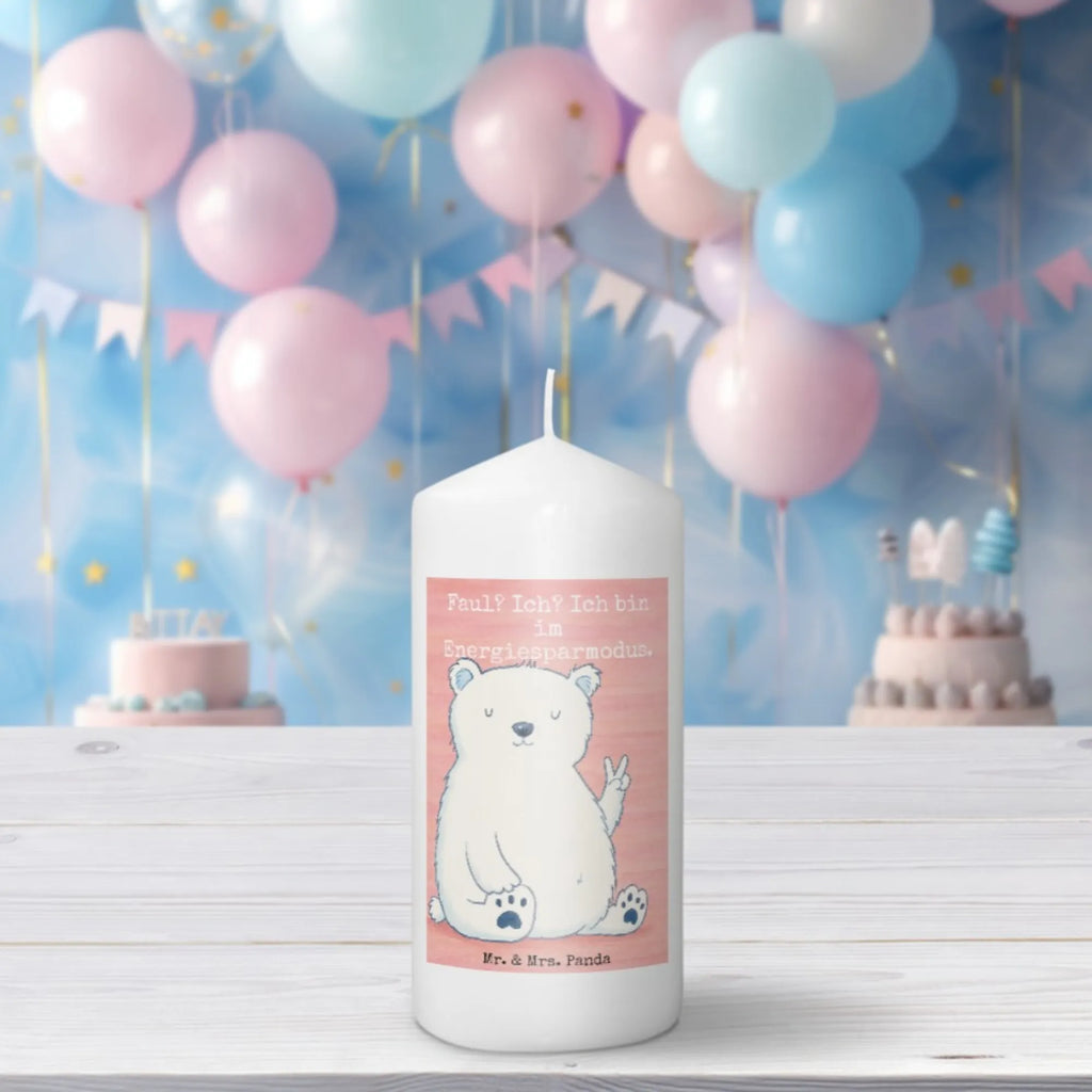 Kerze Eisbär Faul Design Bio-Kerze, Kerze Für Firmung, Tafelkerze, Handgegossene Kerze, Kerze Mit Fotoeinleger, Metall-Kerze, Handgemachte Kerze, Stearin­kerze, Stumpenkerzen-Set, Kerze Mit Namensgravur, Streukerze, Gartenkerze, Kerze Mit Duft, Glas-Kerze, Kerze Mit Prägung, Grabkerze, Kerze Mit Spruch, Kerze Für Taufe, Laternenkerze, Kerze Für Weihnachten, Stabkerze, Grablicht, Kerze, Sojawachskerze, Gedenkkerze, Duftkerze, Kerze Mit Motiv, Outdoor-Kerze, Kerze Für Kommunion, Votivkerze, Kerze Mit Gravur, Blockkerze, Teelicht, Kerze Ohne Duft, Andachtskerze, Dinnerkerzenpaar, Kerze Für Geburtstag, Fair-Trade-Kerze, Trauerkerze, Kerze Für Ostern, Tischkerze, Stumpenkerze, Kerze Für Advent, Kerze Für Hochzeit, Dinnerkerze, Kerze Als Gastgeschenk, Bär, Teddy, Teddybär, Nordpol, Homeoffice, Büro, Entspannen, Relaxen, Eisbär, Bürojob, Arbeit, Faul, Arbeitsplatz