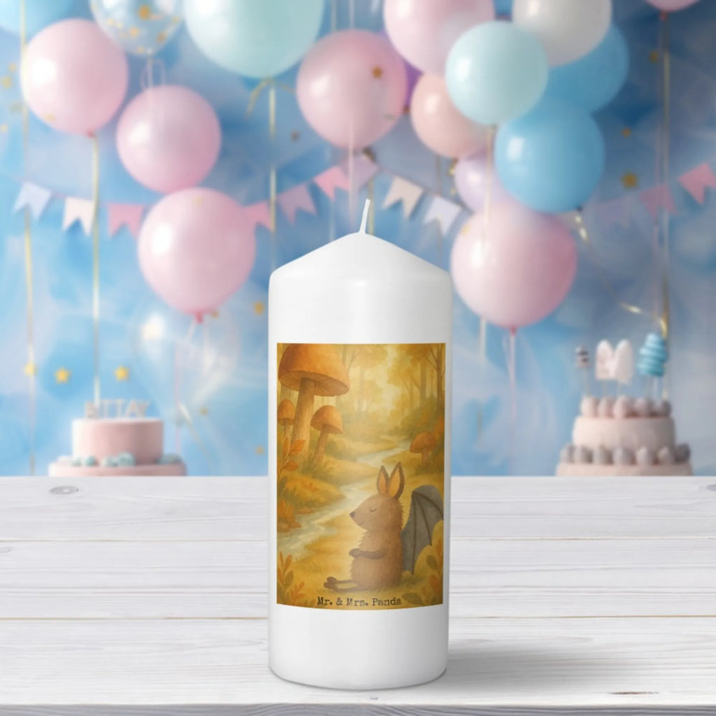 Kerze Fledermaus Sitzen Design Kerze Für Taufe, Kerze Mit Namensgravur, Kerze Für Kommunion, Kerze Für Geburtstag, Kerze Für Advent, Grabkerze, Kerze Mit Spruch, Gedenkkerze, Trauerkerze, Andachtskerze, Streukerze, Dinnerkerze, Kerze Für Weihnachten, Kerze, Blockkerze, Kerze Mit Fotoeinleger, Tischkerze, Tafelkerze, Handgemachte Kerze, Gartenkerze, Kerze Mit Motiv, Bio-Kerze, Metall-Kerze, Kerze Ohne Duft, Kerze Für Hochzeit, Kerze Als Gastgeschenk, Kerze Mit Duft, Stumpenkerze, Dinnerkerzenpaar, Kerze Für Ostern, Kerze Mit Prägung, Laternenkerze, Kerze Für Firmung, Teelicht, Kerze Mit Gravur, Handgegossene Kerze, Outdoor-Kerze, Stabkerze, Votivkerze, Duftkerze, Fair-Trade-Kerze, Stearin­kerze, Glas-Kerze, Sojawachskerze, Stumpenkerzen-Set, Grablicht, Tiermotive, Gute Laune, lustige Sprüche, Tiere, Fledermäuse, entspannen, Motivation, Fledermaus