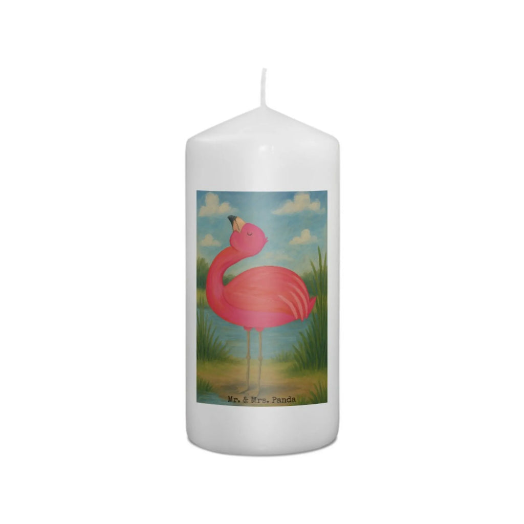Kerze Flamingo Stolz Design Kerze Mit Namensgravur, Blockkerze, Kerze Für Weihnachten, Gedenkkerze, Kerze Für Advent, Kerze Mit Duft, Kerze Für Geburtstag, Kerze Mit Fotoeinleger, Gartenkerze, Metall-Kerze, Kerze Mit Gravur, Glas-Kerze, Kerze Für Firmung, Votivkerze, Kerze Mit Prägung, Fair-Trade-Kerze, Dinnerkerze, Kerze, Handgegossene Kerze, Kerze Für Kommunion, Handgemachte Kerze, Outdoor-Kerze, Stearin­kerze, Tafelkerze, Teelicht, Duftkerze, Grabkerze, Grablicht, Dinnerkerzenpaar, Kerze Für Ostern, Kerze Mit Spruch, Laternenkerze, Bio-Kerze, Kerze Als Gastgeschenk, Trauerkerze, Andachtskerze, Stabkerze, Streukerze, Kerze Für Taufe, Kerze Ohne Duft, Kerze Für Hochzeit, Kerze Mit Motiv, Sojawachskerze, Stumpenkerzen-Set, Stumpenkerze, Tischkerze, Flamingo, stolz, Mama, beste Freundin, Tochter, Freundin, Selbstakzeptanz, Selbstliebe, Schwester, Freude