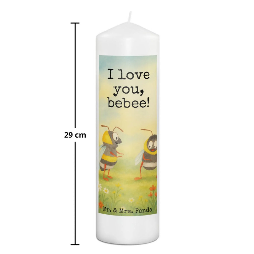 Kerze Bienen Paar Design Kerze Für Advent, Kerze, Kerze Für Weihnachten, Outdoor-Kerze, Stumpenkerzen-Set, Duftkerze, Kerze Für Ostern, Stumpenkerze, Tischkerze, Kerze Für Firmung, Kerze Mit Gravur, Stabkerze, Kerze Mit Motiv, Trauerkerze, Kerze Mit Duft, Handgemachte Kerze, Dinnerkerzenpaar, Fair-Trade-Kerze, Kerze Für Geburtstag, Kerze Mit Fotoeinleger, Tafelkerze, Stearin­kerze, Votivkerze, Blockkerze, Teelicht, Gedenkkerze, Grablicht, Metall-Kerze, Kerze Ohne Duft, Gartenkerze, Laternenkerze, Kerze Für Kommunion, Streukerze, Kerze Als Gastgeschenk, Kerze Für Hochzeit, Kerze Mit Namensgravur, Grabkerze, Kerze Mit Spruch, Sojawachskerze, Dinnerkerze, Bio-Kerze, Handgegossene Kerze, Kerze Für Taufe, Glas-Kerze, Andachtskerze, Kerze Mit Prägung, Liebe, Partner, Freund, Freundin, Ehemann, Ehefrau, Heiraten, Verlobung, Heiratsantrag, Liebesgeschenk, Jahrestag, Hocheitstag, Geschenk für Frauen, Geschenk für Partner, Geschenk für Freundin, Valentinstag, Hochzeitstag, Schildkröten, verliebte Schildkröten, für Ehemann, für Männer, Mitbringsel, Liebesbeweis