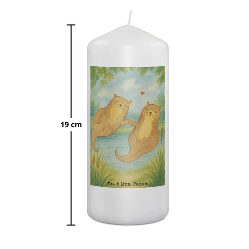 Kerze Otter Hände halten Design Stabkerze, Kerze Für Advent, Grabkerze, Dinnerkerze, Grablicht, Kerze Mit Namensgravur, Sojawachskerze, Kerze Für Ostern, Votivkerze, Trauerkerze, Outdoor-Kerze, Blockkerze, Kerze Mit Fotoeinleger, Gedenkkerze, Kerze Für Kommunion, Stumpenkerze, Kerze Mit Spruch, Kerze, Handgegossene Kerze, Kerze Mit Motiv, Handgemachte Kerze, Kerze Als Gastgeschenk, Kerze Für Geburtstag, Kerze Für Hochzeit, Fair-Trade-Kerze, Kerze Mit Prägung, Duftkerze, Gartenkerze, Teelicht, Glas-Kerze, Streukerze, Laternenkerze, Kerze Ohne Duft, Kerze Mit Duft, Kerze Für Firmung, Andachtskerze, Tafelkerze, Metall-Kerze, Stearin­kerze, Bio-Kerze, Kerze Mit Gravur, Kerze Für Weihnachten, Kerze Für Taufe, Tischkerze, Dinnerkerzenpaar, Stumpenkerzen-Set, Otter, Fischotter, Seeotter, Otter Seeotter See Otter