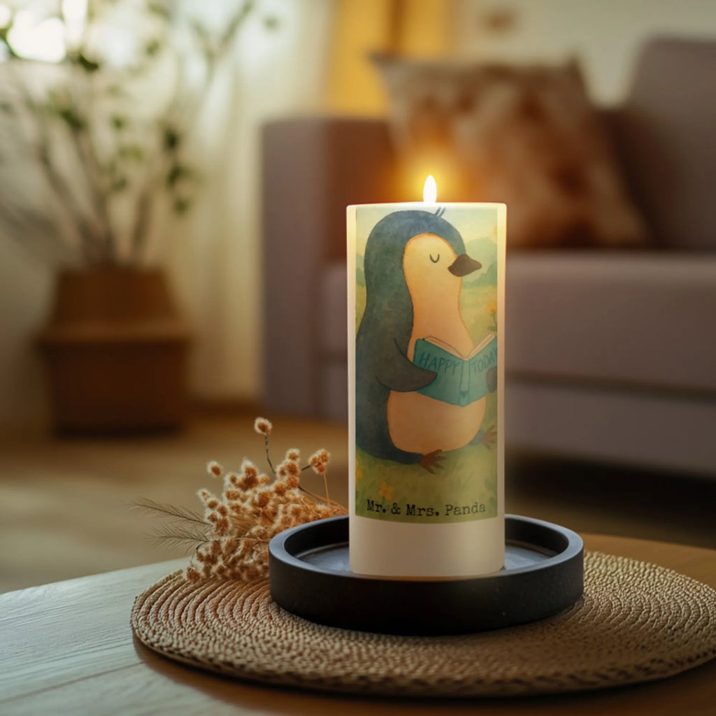 Kerze Pinguin Buch Design Duftkerze, Kerze Für Taufe, Stumpenkerzen-Set, Glas-Kerze, Handgegossene Kerze, Handgemachte Kerze, Metall-Kerze, Kerze Für Firmung, Gartenkerze, Kerze Mit Spruch, Grabkerze, Kerze Für Advent, Kerze Mit Prägung, Teelicht, Outdoor-Kerze, Kerze Für Kommunion, Streukerze, Stearin­kerze, Kerze Für Ostern, Stabkerze, Kerze Mit Motiv, Kerze Mit Gravur, Gedenkkerze, Andachtskerze, Sojawachskerze, Dinnerkerze, Fair-Trade-Kerze, Kerze Für Geburtstag, Votivkerze, Blockkerze, Laternenkerze, Grablicht, Tafelkerze, Dinnerkerzenpaar, Kerze Mit Duft, Kerze Ohne Duft, Tischkerze, Kerze Mit Namensgravur, Trauerkerze, Kerze Als Gastgeschenk, Kerze Für Weihnachten, Bio-Kerze, Stumpenkerze, Kerze Mit Fotoeinleger, Kerze Für Hochzeit, Kerze, Pinguin, Buch, Pinguine, Faulenzen, Urlaub, Bücherwurm, Lesen, Freizeit, Nichtstun, Ferien