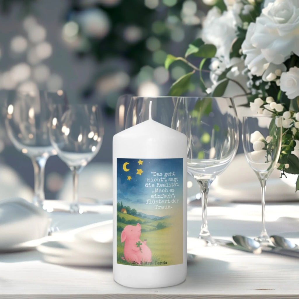 Kerze Schwein Glück Design Kerze Für Weihnachten, Kerze Mit Duft, Fair-Trade-Kerze, Dinnerkerze, Tischkerze, Kerze, Kerze Ohne Duft, Duftkerze, Metall-Kerze, Stabkerze, Sojawachskerze, Kerze Für Kommunion, Blockkerze, Kerze Mit Fotoeinleger, Kerze Für Hochzeit, Handgegossene Kerze, Trauerkerze, Kerze Für Geburtstag, Glas-Kerze, Grabkerze, Kerze Mit Gravur, Tafelkerze, Kerze Für Advent, Kerze Als Gastgeschenk, Kerze Für Ostern, Kerze Mit Namensgravur, Votivkerze, Kerze Mit Spruch, Stumpenkerze, Bio-Kerze, Handgemachte Kerze, Andachtskerze, Gedenkkerze, Kerze Für Firmung, Teelicht, Kerze Mit Motiv, Grablicht, Dinnerkerzenpaar, Laternenkerze, Stearin­kerze, Gartenkerze, Streukerze, Outdoor-Kerze, Kerze Mit Prägung, Stumpenkerzen-Set, Kerze Für Taufe, Tiermotive, Gute Laune, lustige Sprüche, Tiere, Ziele, Glücksschwein. Glück, Träume, Schwein, Sterne, Schweinchen, Sernchen, Glücksbringer, Motivation