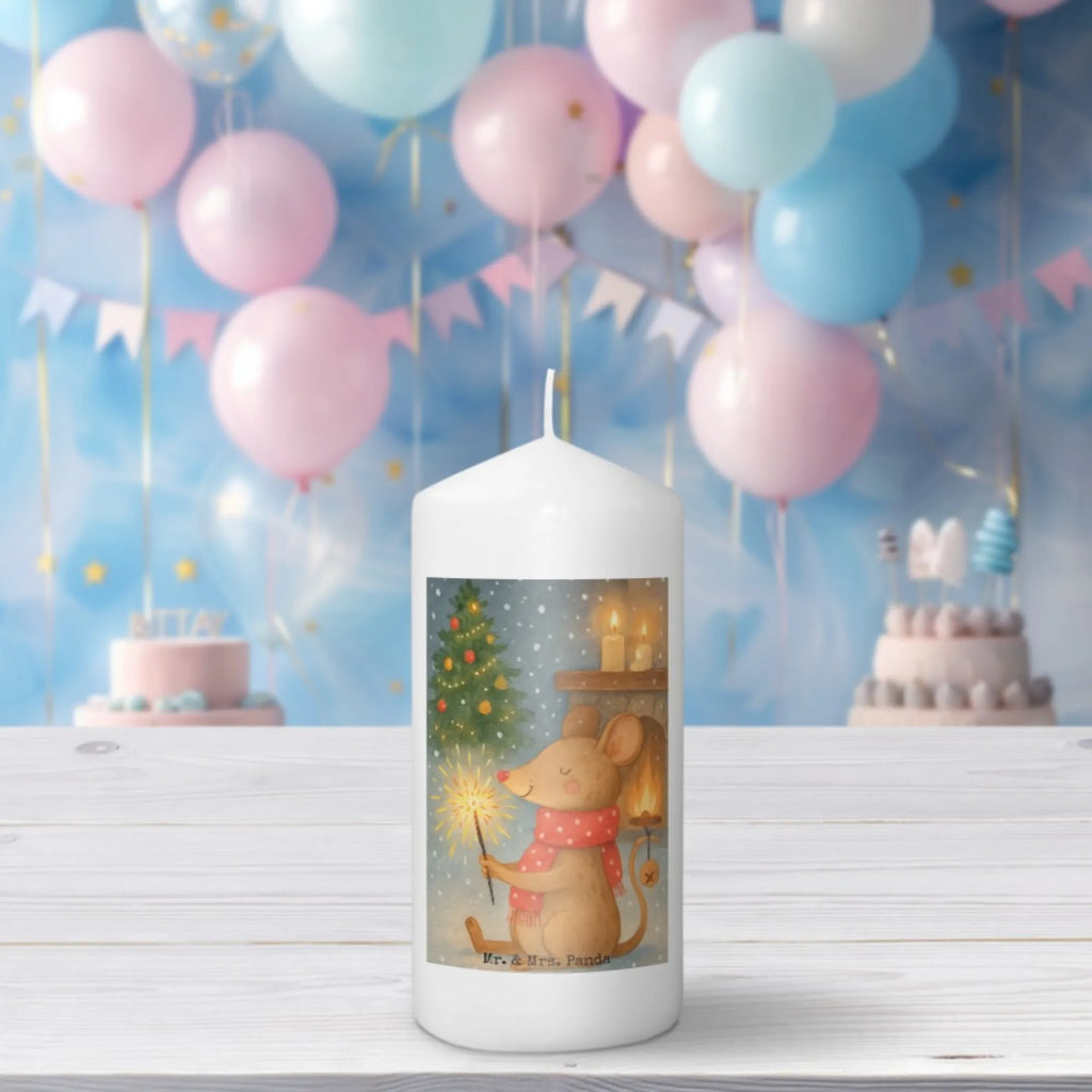 świeca mysz Boże Narodzenie Design Dekokerze, Osterkerze, Stumpenkerze, Dinnerkerze, Tischkerze, Kommunionskerze, Geburtskerze, Erinnerungskerze, Adventskerze, Tafelkerze, Zylinderkerze, Kerze Mit Spruch, Bedruckte Kerze, Dekorative Kerze, Schmuckkerze, Wunschkerze, Gartenkerze, Weihnachtskerze, Grosse Kerze, Erinnerungslicht, Handgemachte Kerze, Geburtstagskerze, Wachskerze, Laternenkerze, Hochzeitskerze, Blockkerze, Kerze Mit Motiv, Advent, Weihnachten, Nikolaus, Wintermotiv, Weihnachtsdeko, Heiligabend, Winter, Frohe Weihnachten, Weihnachtsmotiv, Mäuschen, Weihnachtsgruß, Weihnachtswunder, Maus