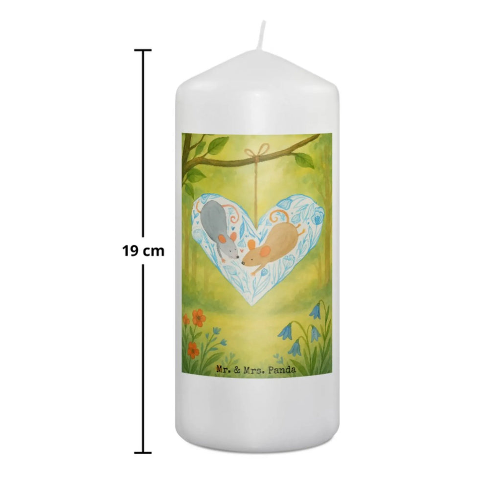 Kerze Mäuse Herz Design Glas-Kerze, Metall-Kerze, Grablicht, Trauerkerze, Kerze Für Advent, Dinnerkerze, Kerze Für Taufe, Kerze Für Ostern, Kerze Mit Namensgravur, Outdoor-Kerze, Kerze Mit Duft, Kerze Ohne Duft, Gedenkkerze, Sojawachskerze, Kerze Für Hochzeit, Gartenkerze, Kerze Mit Spruch, Fair-Trade-Kerze, Kerze Für Geburtstag, Kerze Für Weihnachten, Kerze Mit Gravur, Stumpenkerzen-Set, Handgegossene Kerze, Kerze, Votivkerze, Dinnerkerzenpaar, Handgemachte Kerze, Blockkerze, Kerze Für Firmung, Kerze Mit Fotoeinleger, Kerze Mit Motiv, Kerze Als Gastgeschenk, Laternenkerze, Streukerze, Stabkerze, Teelicht, Grabkerze, Tafelkerze, Kerze Für Kommunion, Bio-Kerze, Stearin­kerze, Andachtskerze, Kerze Mit Prägung, Stumpenkerze, Duftkerze, Tischkerze, Liebe, Partner, Freund, Freundin, Ehemann, Ehefrau, Heiraten, Verlobung, Heiratsantrag, Liebesgeschenk, Jahrestag, Hocheitstag, Gemeinsamkeit, Liebesbotschaft, Love, Lieblingsmensch, Hochzeit, Liebesbeweis, Maus, Geschenk für zwei, Mäuse