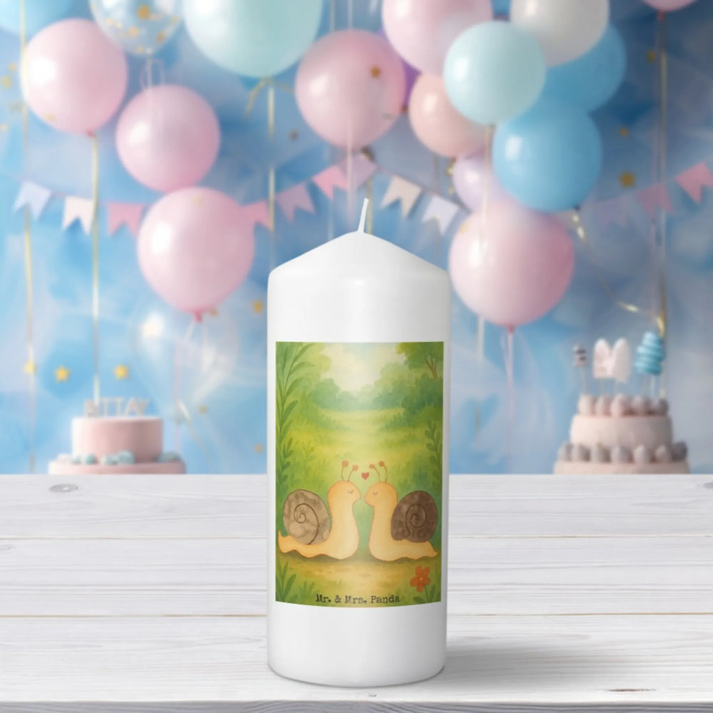 Kerze Schnecken Liebe Design Votivkerze, Kerze Für Taufe, Gedenkkerze, Kerze Mit Prägung, Kerze Ohne Duft, Kerze Für Weihnachten, Dinnerkerzenpaar, Kerze Für Advent, Gartenkerze, Sojawachskerze, Stumpenkerzen-Set, Kerze Mit Motiv, Kerze Mit Duft, Kerze Für Hochzeit, Outdoor-Kerze, Duftkerze, Streukerze, Blockkerze, Dinnerkerze, Kerze Für Geburtstag, Laternenkerze, Handgemachte Kerze, Kerze Für Kommunion, Andachtskerze, Metall-Kerze, Kerze Als Gastgeschenk, Kerze Mit Namensgravur, Trauerkerze, Kerze Für Firmung, Kerze Mit Gravur, Bio-Kerze, Fair-Trade-Kerze, Kerze, Stumpenkerze, Handgegossene Kerze, Grablicht, Kerze Mit Spruch, Kerze Für Ostern, Kerze Mit Fotoeinleger, Glas-Kerze, Grabkerze, Stabkerze, Tischkerze, Tafelkerze, Teelicht, Stearin­kerze, Liebe, Partner, Freund, Freundin, Ehemann, Ehefrau, Heiraten, Verlobung, Heiratsantrag, Liebesgeschenk, Jahrestag, Hocheitstag