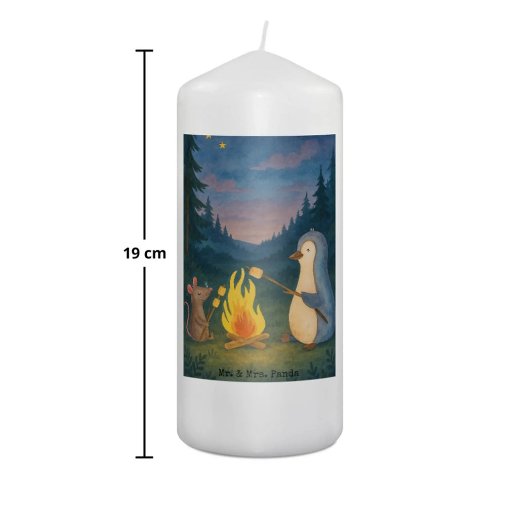 Kerze Pinguin Lagerfeuer Design Dinnerkerze, Handgegossene Kerze, Stabkerze, Kerze, Dinnerkerzenpaar, Fair-Trade-Kerze, Glas-Kerze, Outdoor-Kerze, Kerze Mit Motiv, Kerze Mit Namensgravur, Laternenkerze, Kerze Für Advent, Kerze Für Weihnachten, Gedenkkerze, Duftkerze, Trauerkerze, Metall-Kerze, Streukerze, Kerze Für Geburtstag, Teelicht, Gartenkerze, Blockkerze, Tafelkerze, Kerze Mit Spruch, Kerze Mit Fotoeinleger, Bio-Kerze, Votivkerze, Handgemachte Kerze, Kerze Mit Prägung, Tischkerze, Sojawachskerze, Kerze Als Gastgeschenk, Grablicht, Kerze Mit Gravur, Stearin­kerze, Andachtskerze, Kerze Für Ostern, Kerze Für Firmung, Kerze Für Taufe, Kerze Ohne Duft, Stumpenkerzen-Set, Stumpenkerze, Kerze Für Hochzeit, Grabkerze, Kerze Für Kommunion, Kerze Mit Duft, Pinguin, Pinguine, Job, Arbeit, Marshmallows, Leben, Lagerfeuer, Feuer, Büroalltag, Büro, Liebe, Motivation, Neustart, Lebensmotivation, Maus, grillen, Lebensspruch