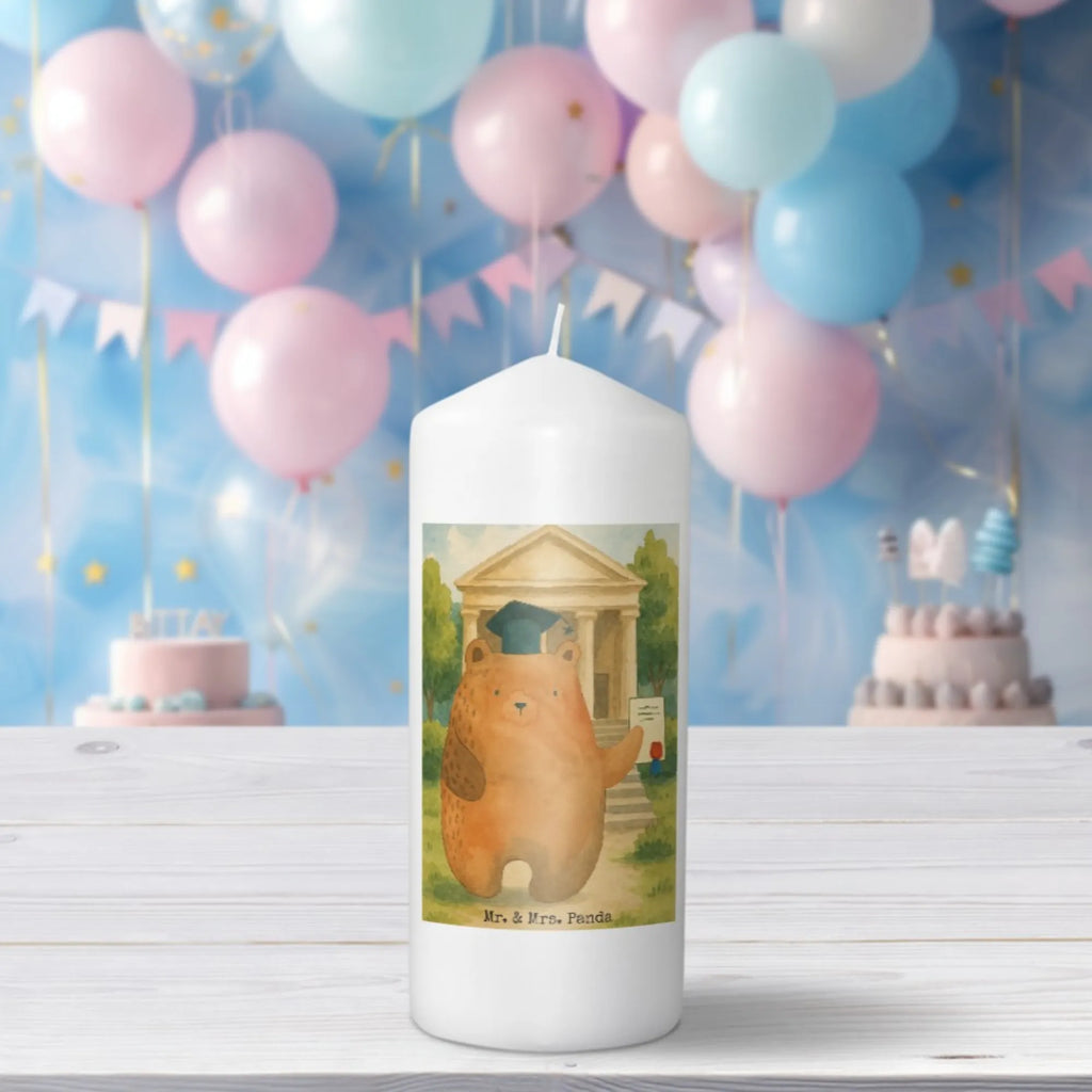 świeca Niedźwiedź Egzamin Design Kerze Für Taufe, Blockkerze, Stabkerze, Metall-Kerze, Stumpenkerze, Kerze Mit Gravur, Kerze Für Ostern, Tischkerze, Kerze Mit Prägung, Sojawachskerze, Bio-Kerze, Tafelkerze, Stearin­kerze, Kerze, Andachtskerze, Duftkerze, Votivkerze, Teelicht, Gartenkerze, Fair-Trade-Kerze, Kerze Mit Spruch, Glas-Kerze, Kerze Für Hochzeit, Kerze Als Gastgeschenk, Grabkerze, Stumpenkerzen-Set, Laternenkerze, Kerze Für Weihnachten, Kerze Für Firmung, Kerze Mit Duft, Kerze Für Geburtstag, Kerze Mit Motiv, Grablicht, Streukerze, Kerze Mit Fotoeinleger, Kerze Für Advent, Dinnerkerzenpaar, Handgemachte Kerze, Gedenkkerze, Kerze Für Kommunion, Dinnerkerze, Handgegossene Kerze, Kerze Mit Namensgravur, Kerze Ohne Duft, Trauerkerze, Outdoor-Kerze, Bär, Teddy, Teddybär, Zeugnis, Prüfungen, Abschluss, Abschlusszeugnis, Abitur, Prüfung bestanden