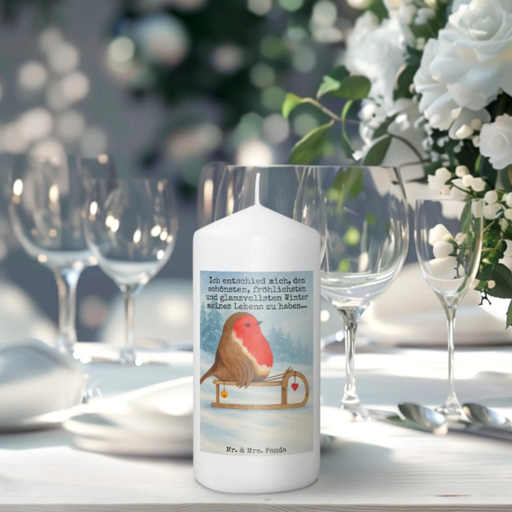 Kerze Rotkehlchen Schlitten Design Kerze Ohne Duft, Kerze, Kerze Für Geburtstag, Grabkerze, Tischkerze, Kerze Für Taufe, Fair-Trade-Kerze, Kerze Mit Namensgravur, Dinnerkerzenpaar, Stearin­kerze, Teelicht, Streukerze, Kerze Als Gastgeschenk, Kerze Mit Spruch, Kerze Für Firmung, Kerze Für Hochzeit, Kerze Für Kommunion, Kerze Mit Fotoeinleger, Grablicht, Votivkerze, Glas-Kerze, Duftkerze, Stumpenkerze, Laternenkerze, Handgegossene Kerze, Stumpenkerzen-Set, Kerze Mit Duft, Handgemachte Kerze, Kerze Mit Motiv, Tafelkerze, Stabkerze, Blockkerze, Outdoor-Kerze, Kerze Für Weihnachten, Kerze Für Advent, Metall-Kerze, Gartenkerze, Andachtskerze, Kerze Für Ostern, Dinnerkerze, Trauerkerze, Sojawachskerze, Kerze Mit Gravur, Gedenkkerze, Kerze Mit Prägung, Bio-Kerze, Winter, Weihnachten, Weihnachtsdeko, Nikolaus, Advent, Heiligabend, Wintermotiv, Vogel, Schlitten