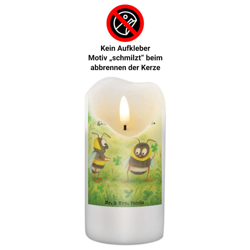 Kerze Hummeln Kleeblatt Design Andachtskerze, Teelicht, Streukerze, Kerze Für Taufe, Tafelkerze, Kerze Mit Fotoeinleger, Gartenkerze, Metall-Kerze, Kerze Für Ostern, Kerze Mit Spruch, Stearin­kerze, Kerze Für Weihnachten, Handgegossene Kerze, Dinnerkerzenpaar, Stumpenkerze, Glas-Kerze, Stabkerze, Stumpenkerzen-Set, Trauerkerze, Kerze Für Geburtstag, Handgemachte Kerze, Kerze Mit Gravur, Kerze, Kerze Als Gastgeschenk, Kerze Mit Prägung, Tischkerze, Kerze Für Hochzeit, Kerze Mit Namensgravur, Grabkerze, Laternenkerze, Kerze Mit Motiv, Blockkerze, Bio-Kerze, Outdoor-Kerze, Grablicht, Kerze Ohne Duft, Sojawachskerze, Kerze Für Kommunion, Duftkerze, Gedenkkerze, Kerze Mit Duft, Kerze Für Firmung, Fair-Trade-Kerze, Votivkerze, Dinnerkerze, Kerze Für Advent, Tiermotive, Gute Laune, lustige Sprüche, Tiere, Biene Deko, glücklich sein, Spruch fröhlich, Spruch schön, Spruch positiv, Hummel, Biene, glücklich werden
