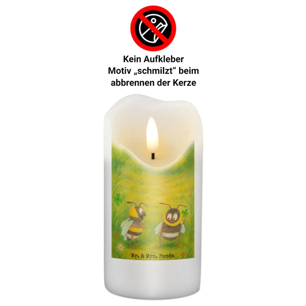 Kerze Hummeln Kleeblatt Design Andachtskerze, Teelicht, Streukerze, Kerze Für Taufe, Tafelkerze, Kerze Mit Fotoeinleger, Gartenkerze, Metall-Kerze, Kerze Für Ostern, Kerze Mit Spruch, Stearin­kerze, Kerze Für Weihnachten, Handgegossene Kerze, Dinnerkerzenpaar, Stumpenkerze, Glas-Kerze, Stabkerze, Stumpenkerzen-Set, Trauerkerze, Kerze Für Geburtstag, Handgemachte Kerze, Kerze Mit Gravur, Kerze, Kerze Als Gastgeschenk, Kerze Mit Prägung, Tischkerze, Kerze Für Hochzeit, Kerze Mit Namensgravur, Grabkerze, Laternenkerze, Kerze Mit Motiv, Blockkerze, Bio-Kerze, Outdoor-Kerze, Grablicht, Kerze Ohne Duft, Sojawachskerze, Kerze Für Kommunion, Duftkerze, Gedenkkerze, Kerze Mit Duft, Kerze Für Firmung, Fair-Trade-Kerze, Votivkerze, Dinnerkerze, Kerze Für Advent, Tiermotive, Gute Laune, lustige Sprüche, Tiere, Biene Deko, glücklich sein, Spruch fröhlich, Spruch schön, Spruch positiv, Hummel, Biene, glücklich werden